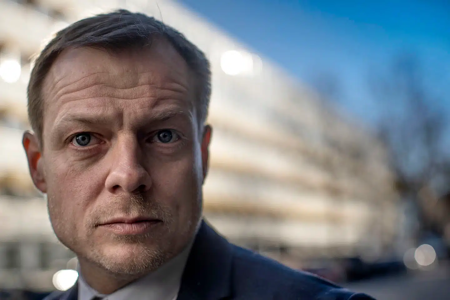 »Det er klart, at vores historie som modstandsavis er, at vi taler mod magten, men vi taler også med magten,« siger Rune Lykkeberg, ansvarshavende chefredaktør på Information.