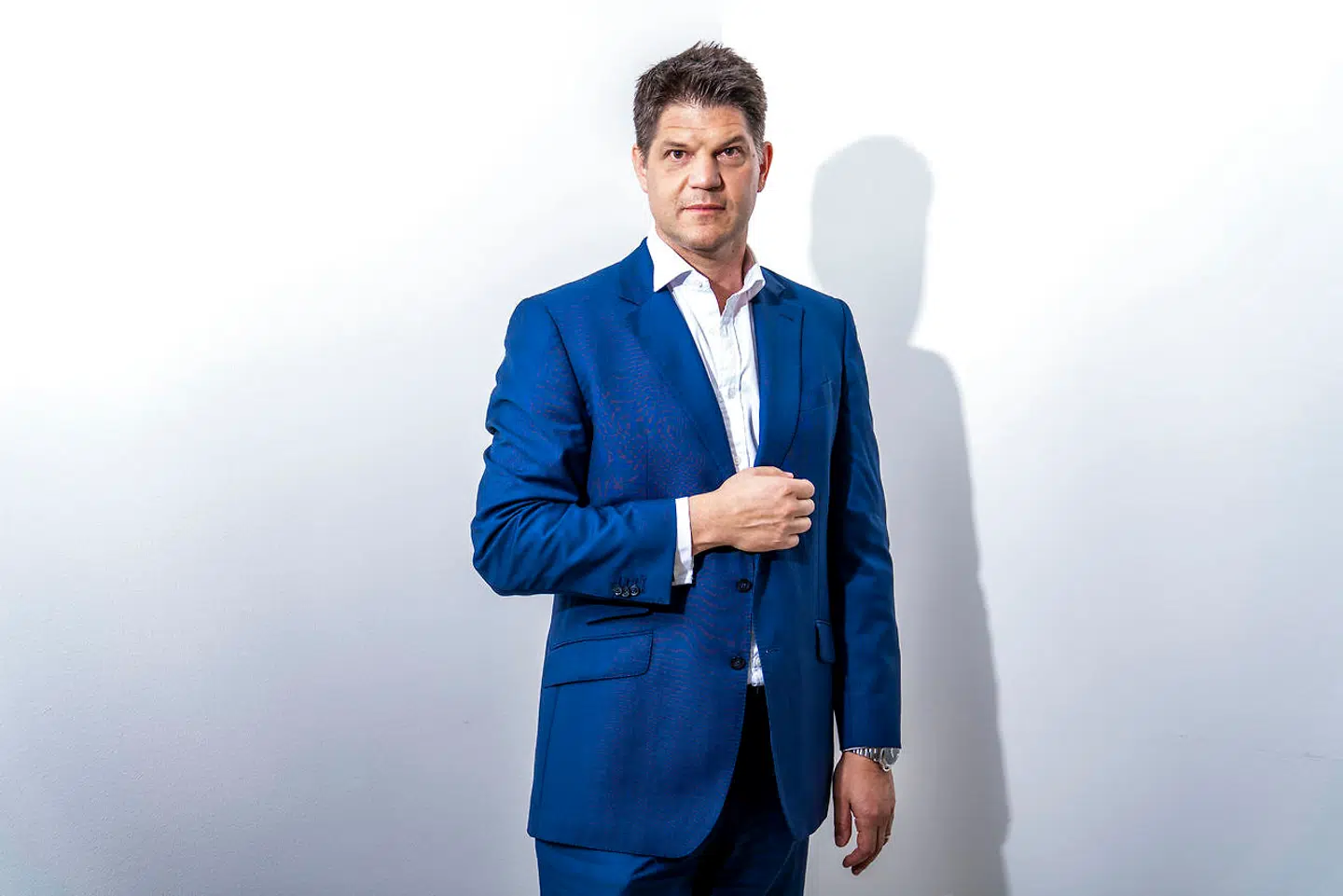 Stefan Götz, som er partner i Hellman & Friedman og formand for Nets, afviser den seneste tids kritik af et stærkt omdiskuteret program, der kan give milliarder til ledende medarbejdere.