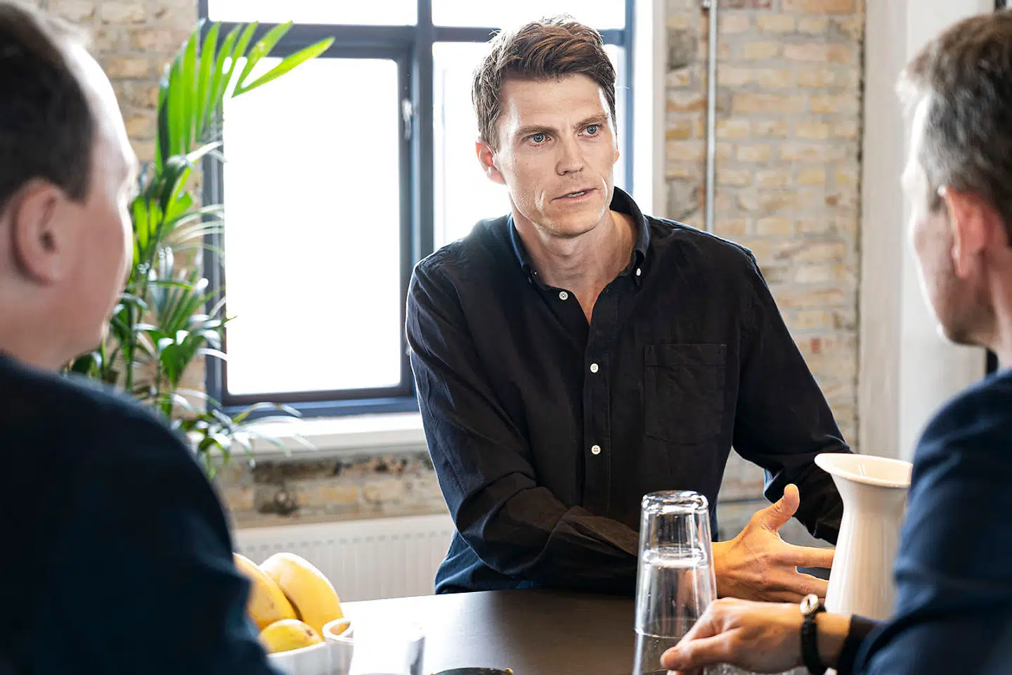 Den hurtigtvoksende danske virksomhed Pleo med topchef Jeppe Rindom i spidsen varsler fyringer af op til 15 procent af firmaets medarbejdere.