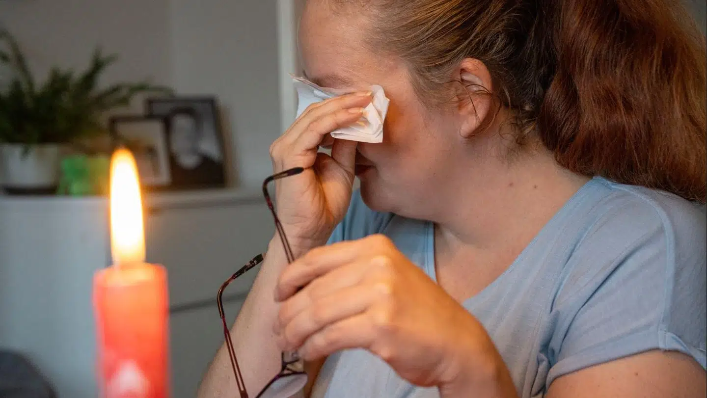 B.T. var forrige fredag på besøg hos Liselotte Valentin Sandbæk, der er mor til tre og hårdt ramt økonomisk. Foto: Jens Nørgaard Larsen/ Byrd