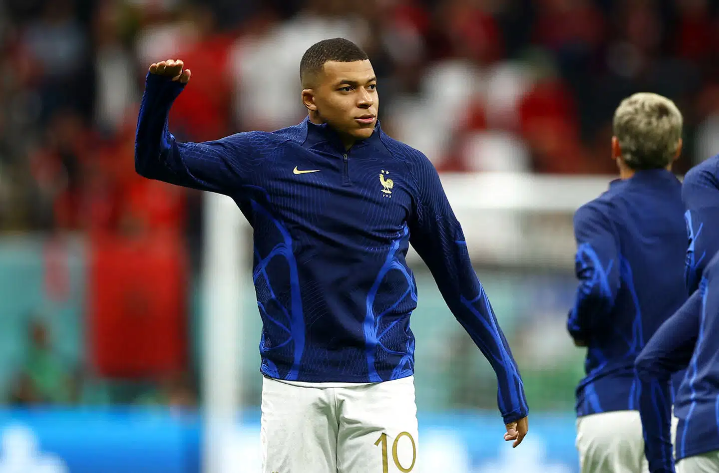 Den franske topspiller Kylian Mbappé varmer op inden kampen mellem Frankrig og Marokko. (arkivfoto).