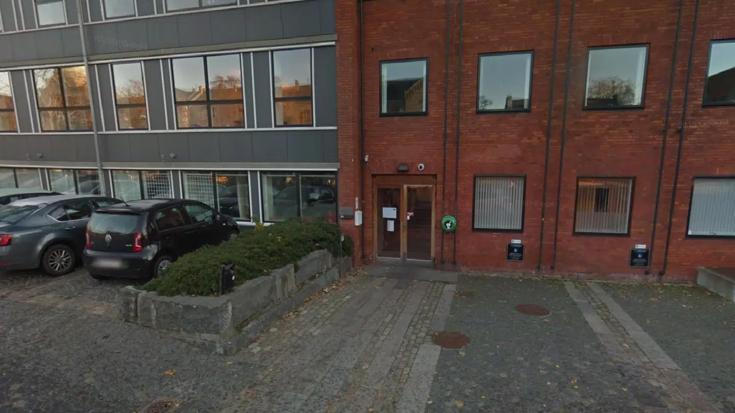 De psykologistuderende har blokeret indgange til instituttet her på Østre Farimagsgade i København. Billedet er hentet fra Google Streetview og viser altså ikke den aktuelle situation.