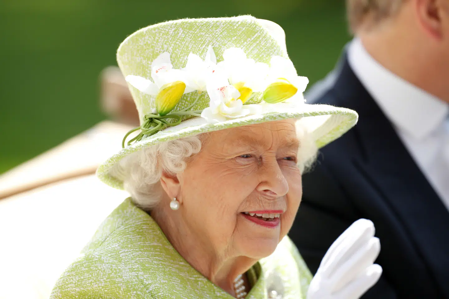 Den britiske monark mangler bestemt ikke knaster på kistebunden.