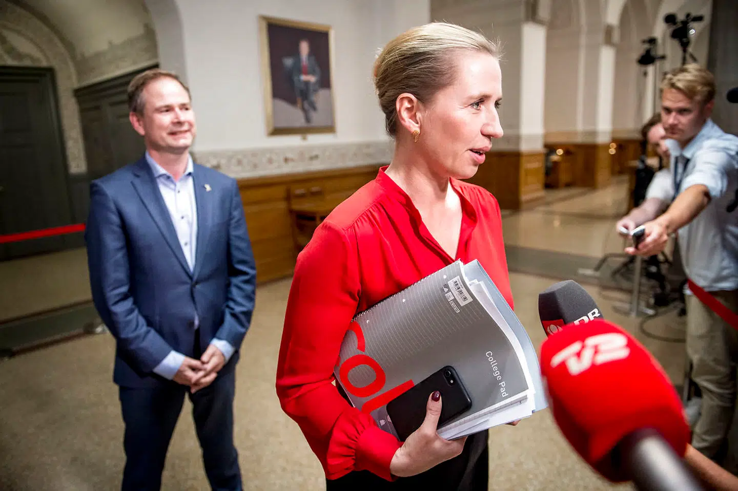 Mette Frederiksen og Nicolai Wammen fra Socialdemokratiet ankommer til de afsluttende regeringsforhandlinger i Landstingssalen på Christiansborg, tirsdag 25. juni 2019.