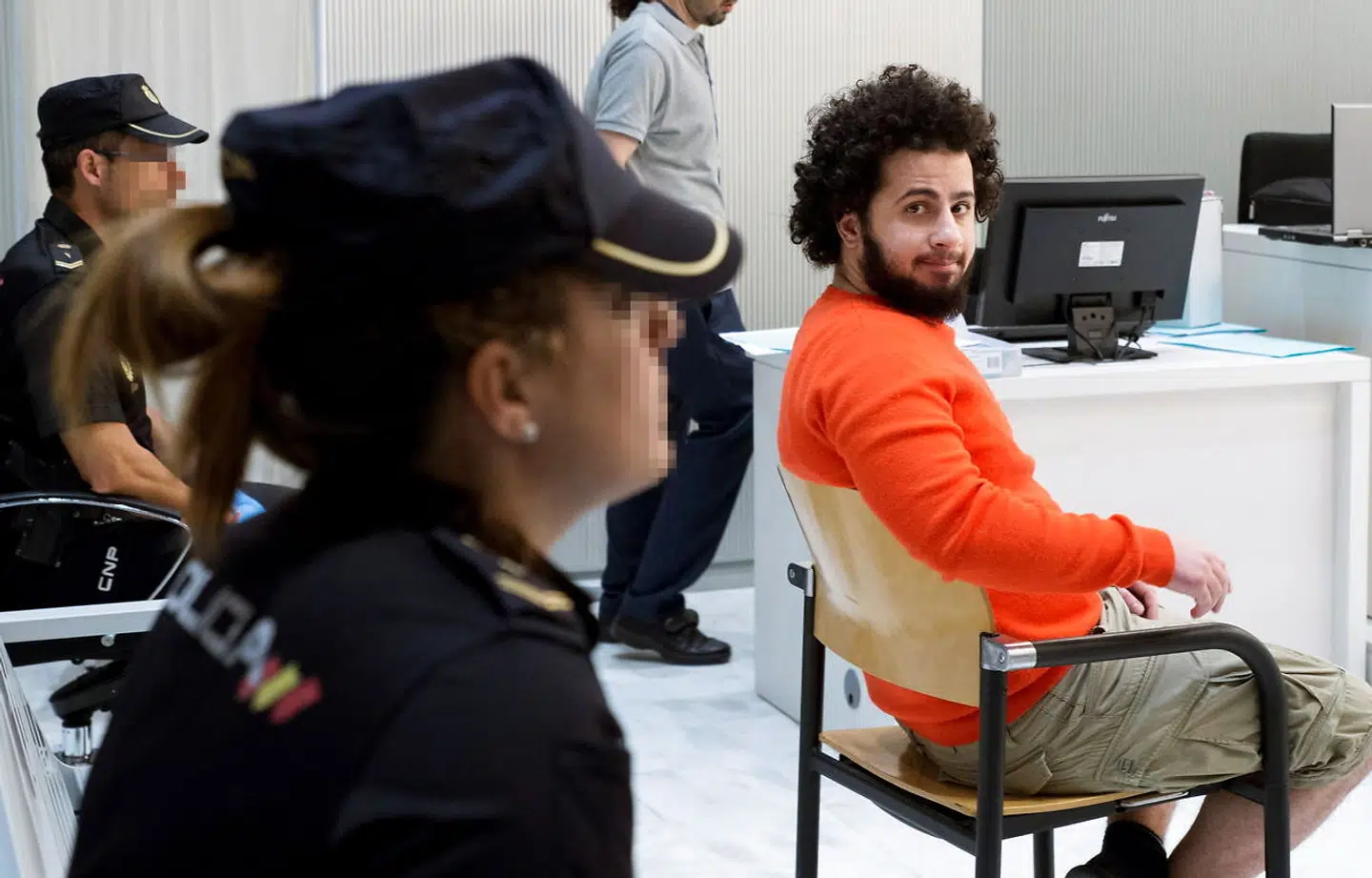 Ahmed Samsam under et retsmøde i Spanien. Her troede dommeren ikke på, at han var dansk agent. Samsam mener, at han blev ladt i stikken af de danske efterretningstjenester.