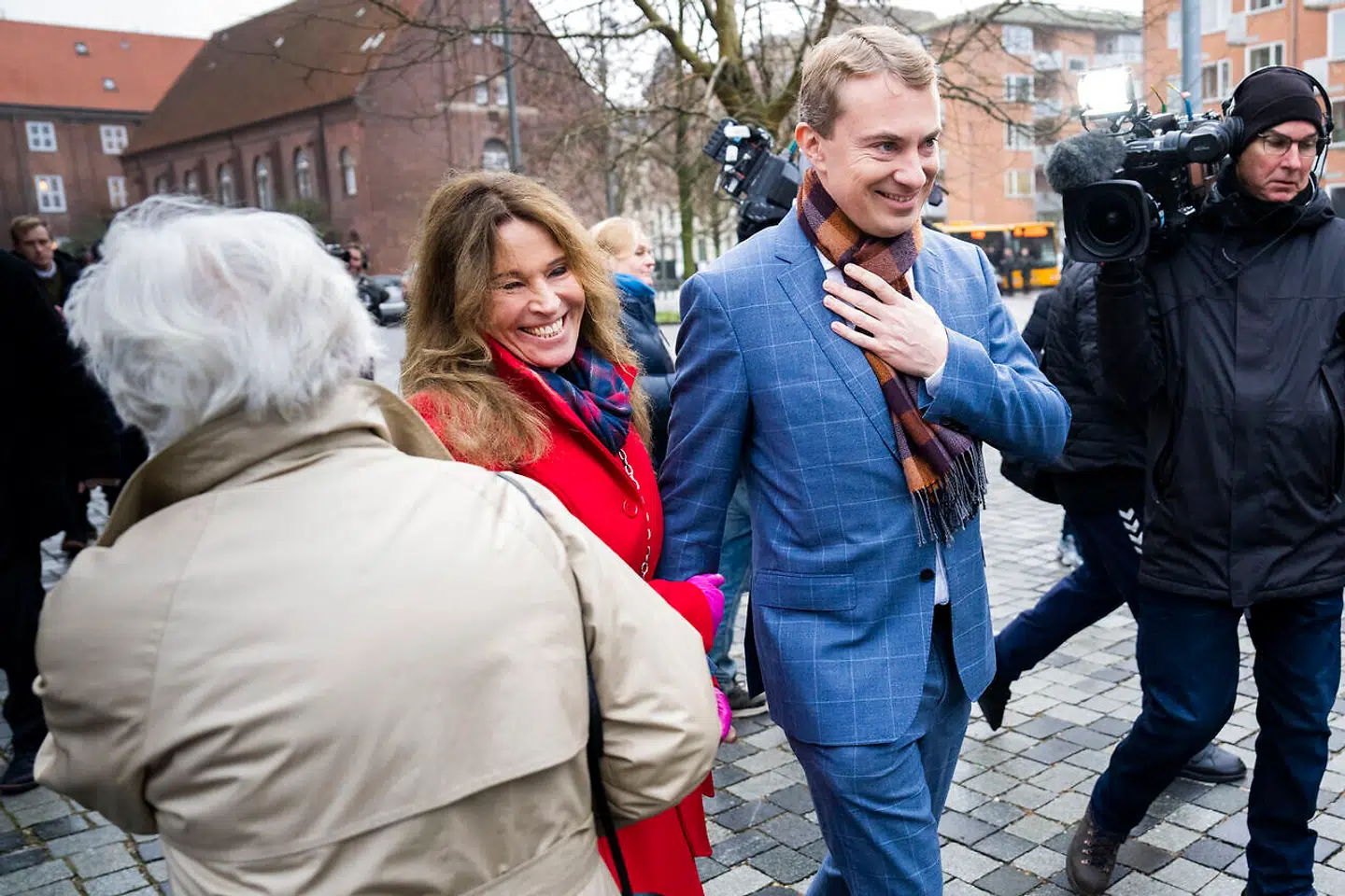 Morten Messerschmidt er frifundet og forlader Retten sammen med Dot Wessman.