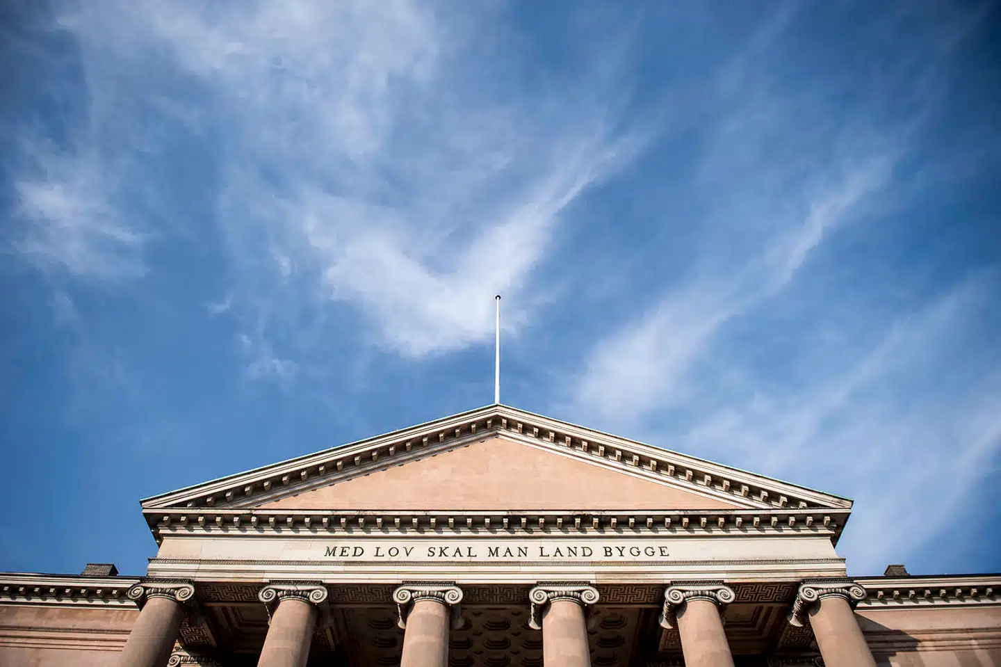 Der er fredag faldet dom i en sag om moms- og skattesvindel for millioner af kroner i rengøringsbranchen.