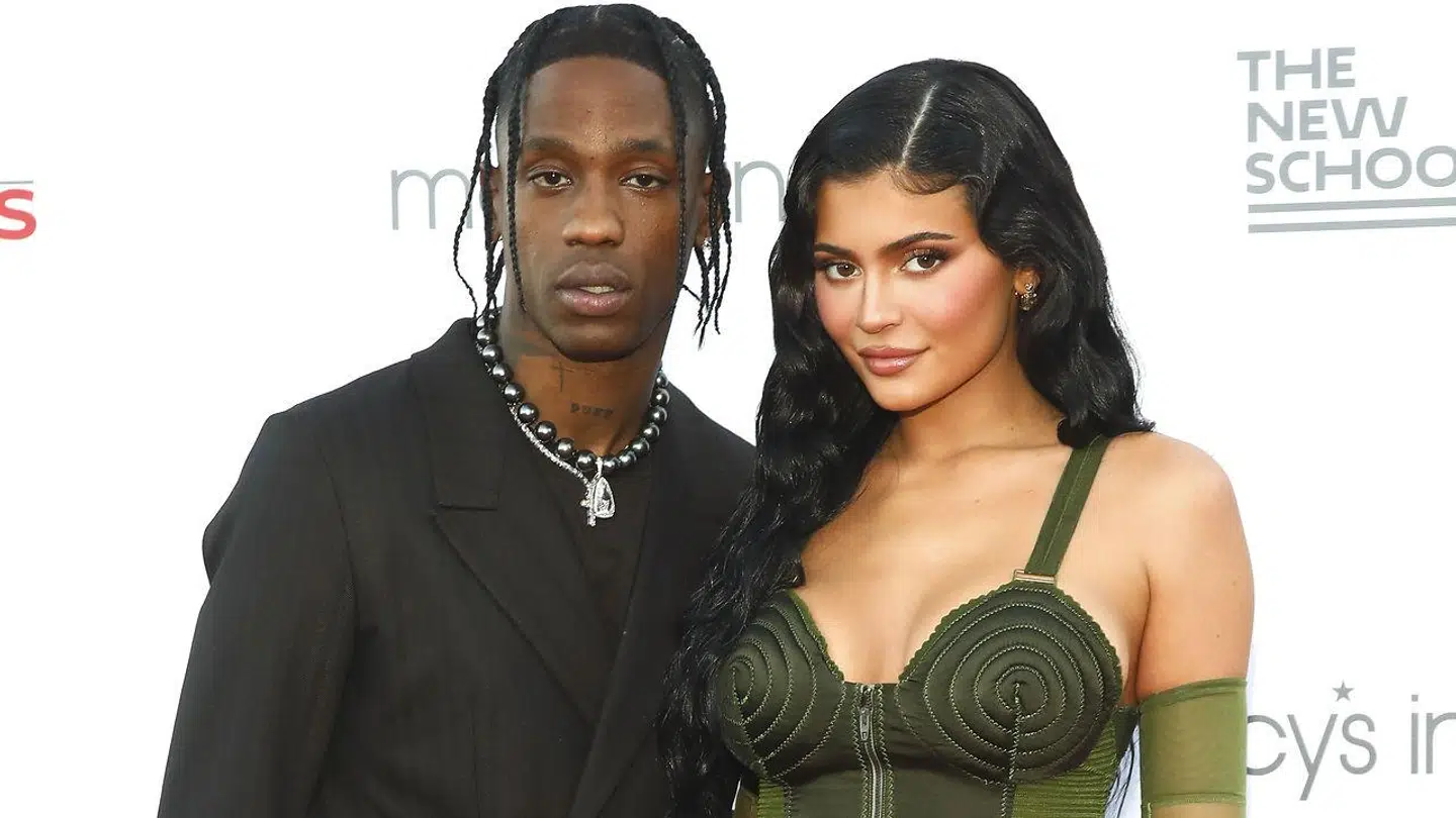 Nybagte forældre: Travis Scott og Kylie Jenner.