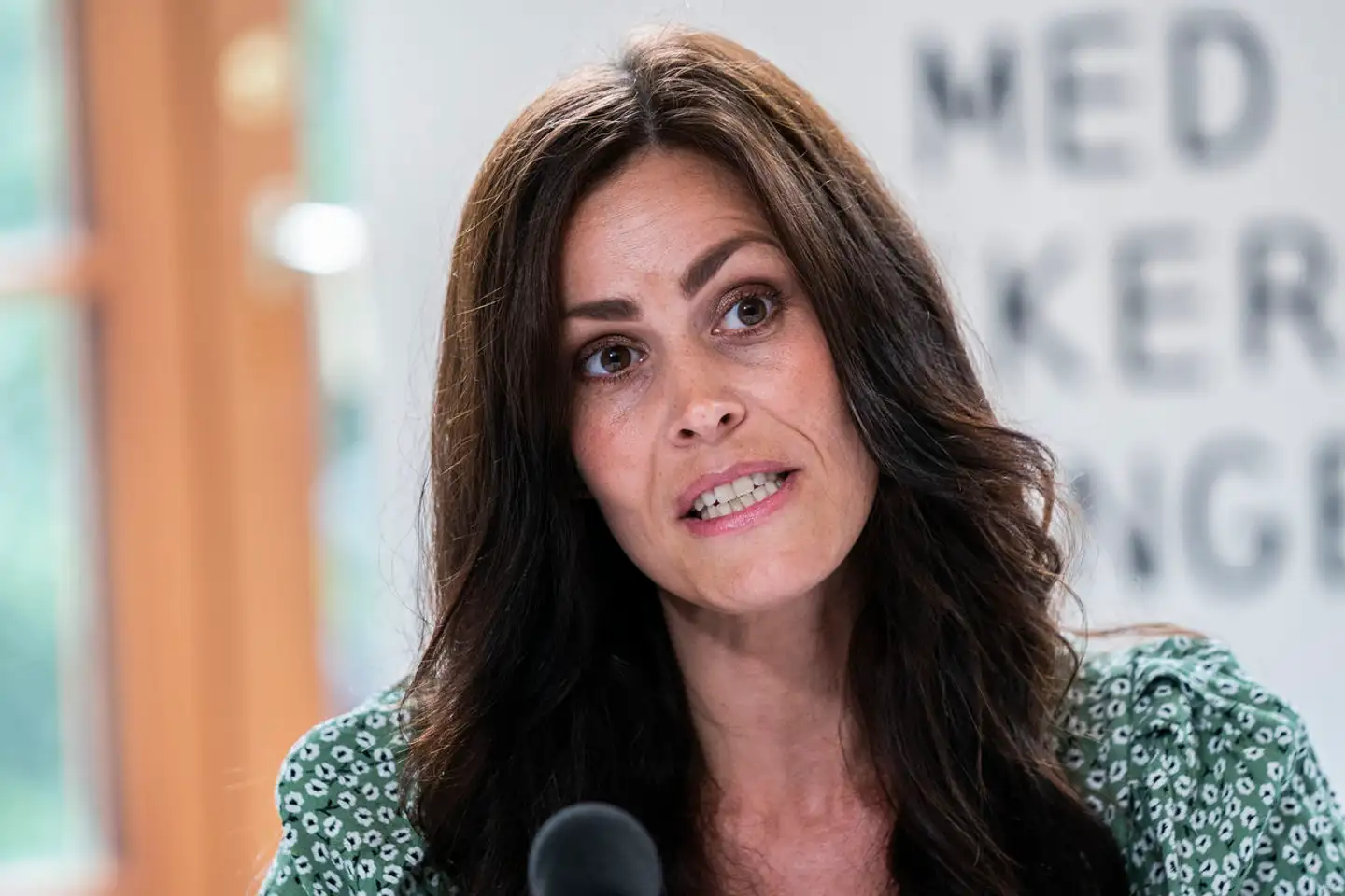 Mette Thiesen, der netop har meldt sig ind i Dansk Folkeparti, mener, at man som ansvarlig politiker må handle, når der er så mange historier om grove fejl på anbringelsesområdet. Derfor stiller hun foreslag om en kulgravning af området.