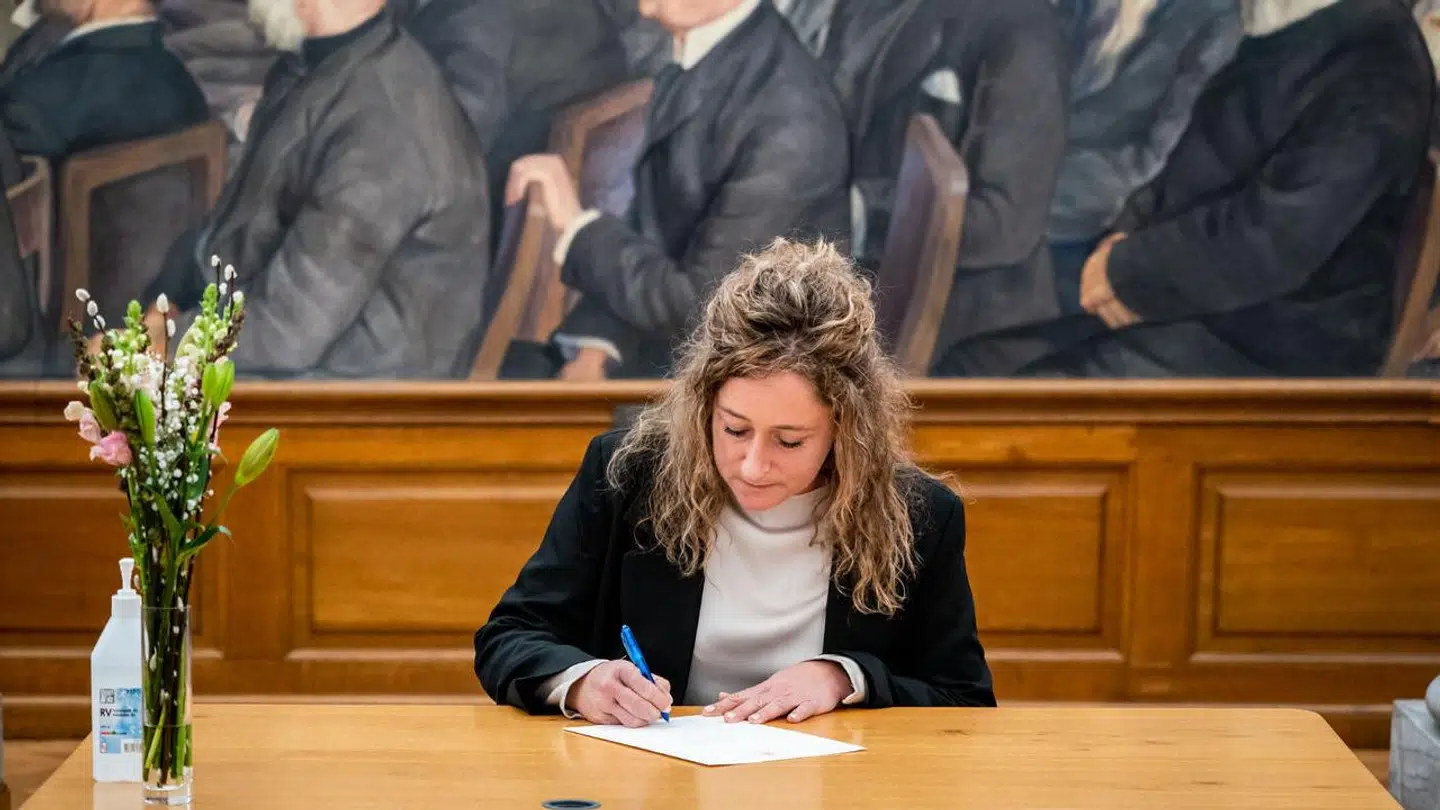 Misbrugsordfører Maria Durhuus (S) kritiserer et forslag, som hendes egne partifæller støtter.