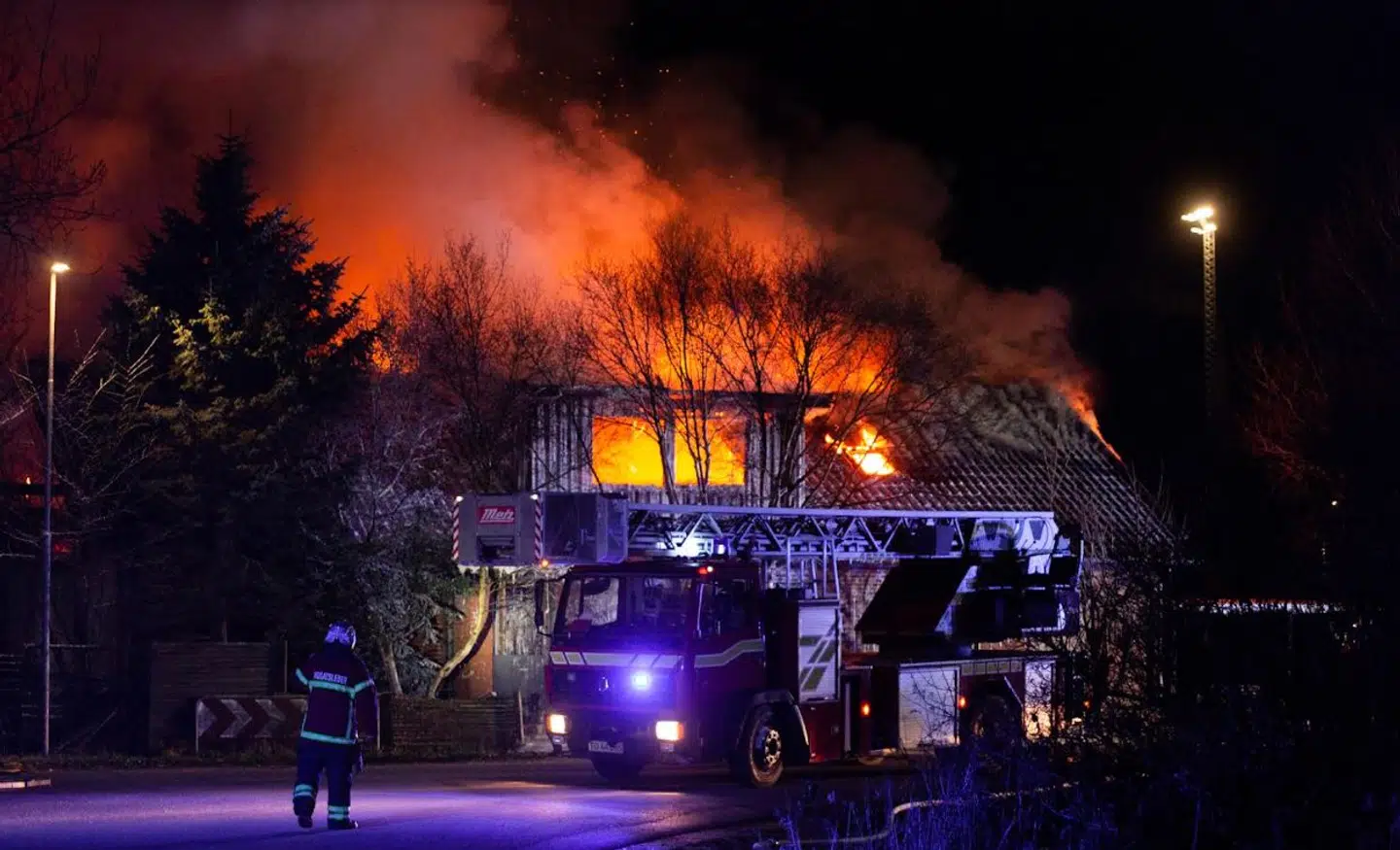 Når slukningsarbejdet er overstået, skal brandefterforskere undersøge brandårsagen.