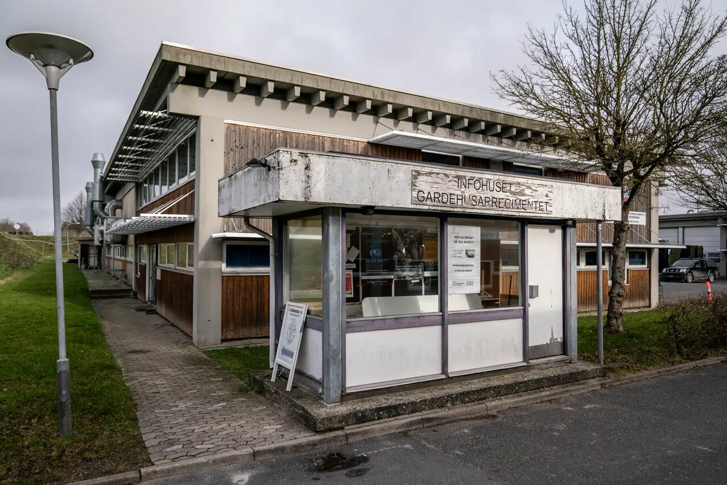 Sådan præsenterer Gardehusarkasernen Antvorskov i Slagelse sig, når man ankommer.