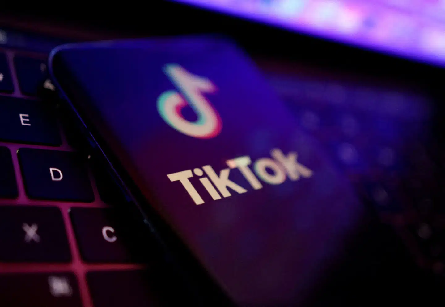 Ansatte under Forsvarsministeriet skal hurtigst muligt afinstallere TikTok fra deres arbejdstelefoner efter en ny vurdering fra Center for Cybersikkerhed.