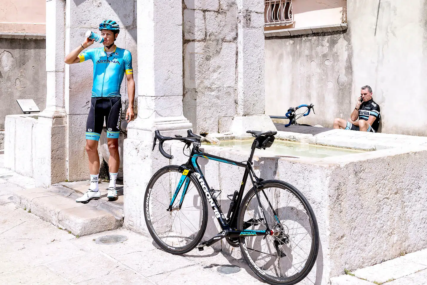 Jakob Fuglsang er en eftertragtet herre, og en af hans bejlere er spanske Movistar.