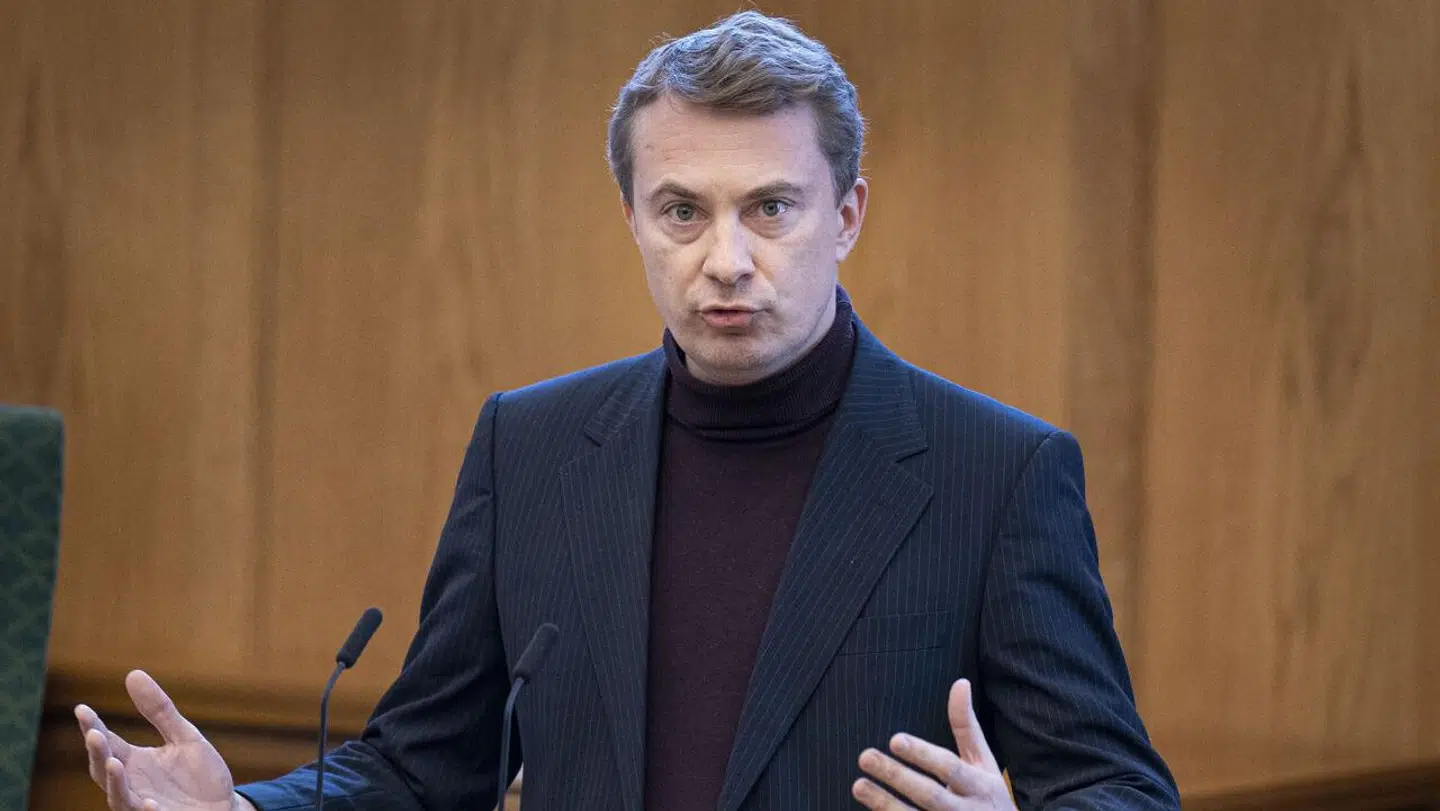 Dansk Folkepartis formand, Morten Messerschmidt, er dybt forundret over, at Mette Frederiksen ikke ønsker at svare.