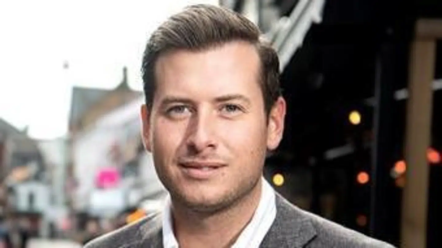 Kristoffer Hjort Storm, tidligere medlem af Dansk Folkeparti, er skiftet til Danmarksdemokraterne.