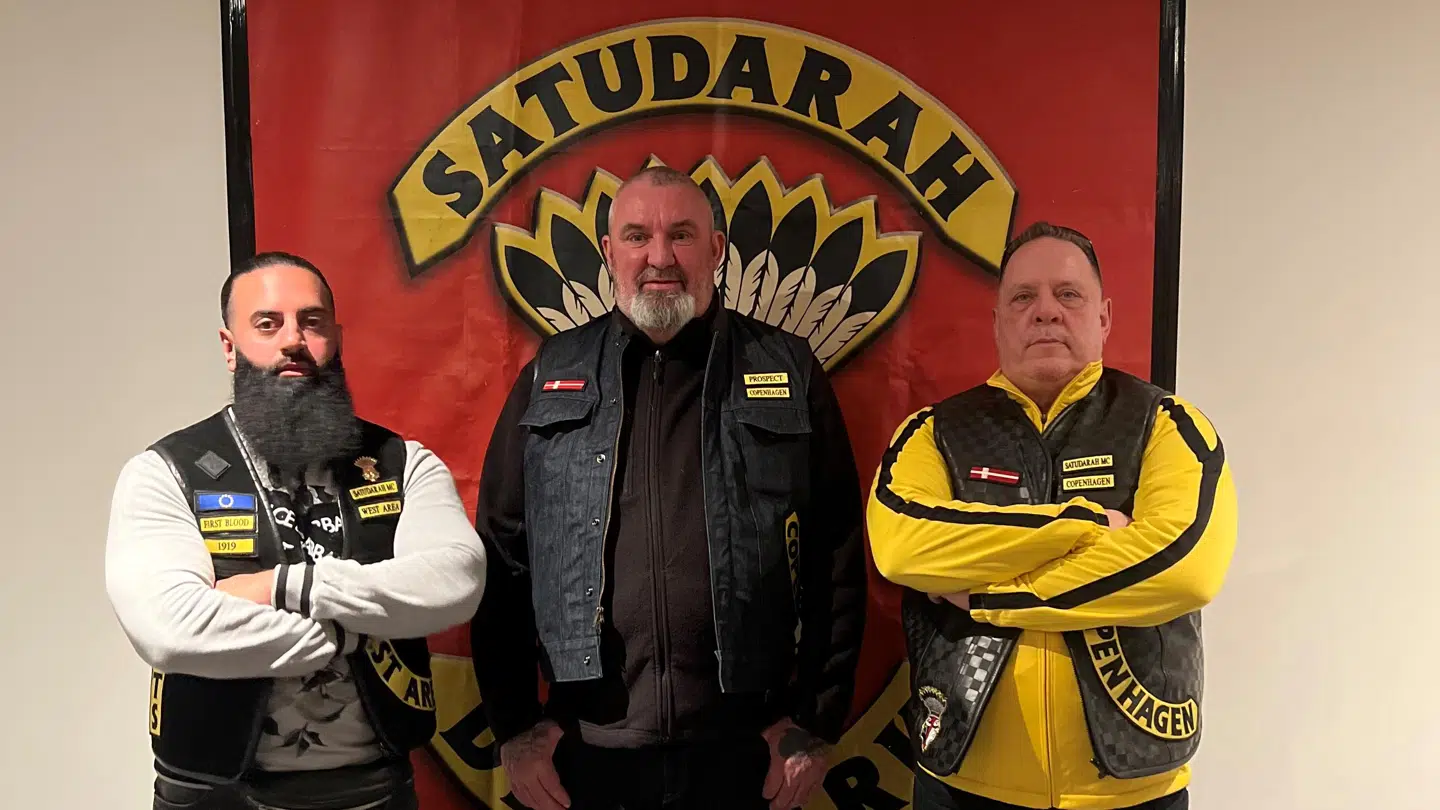 Nadim Khan, der er arkitekten bag Satudarah i Danmark, ses her med Svend 'Svin' Holst og Ole Bonnesen, der begge er tidligere medlemmer af Hells Angels.