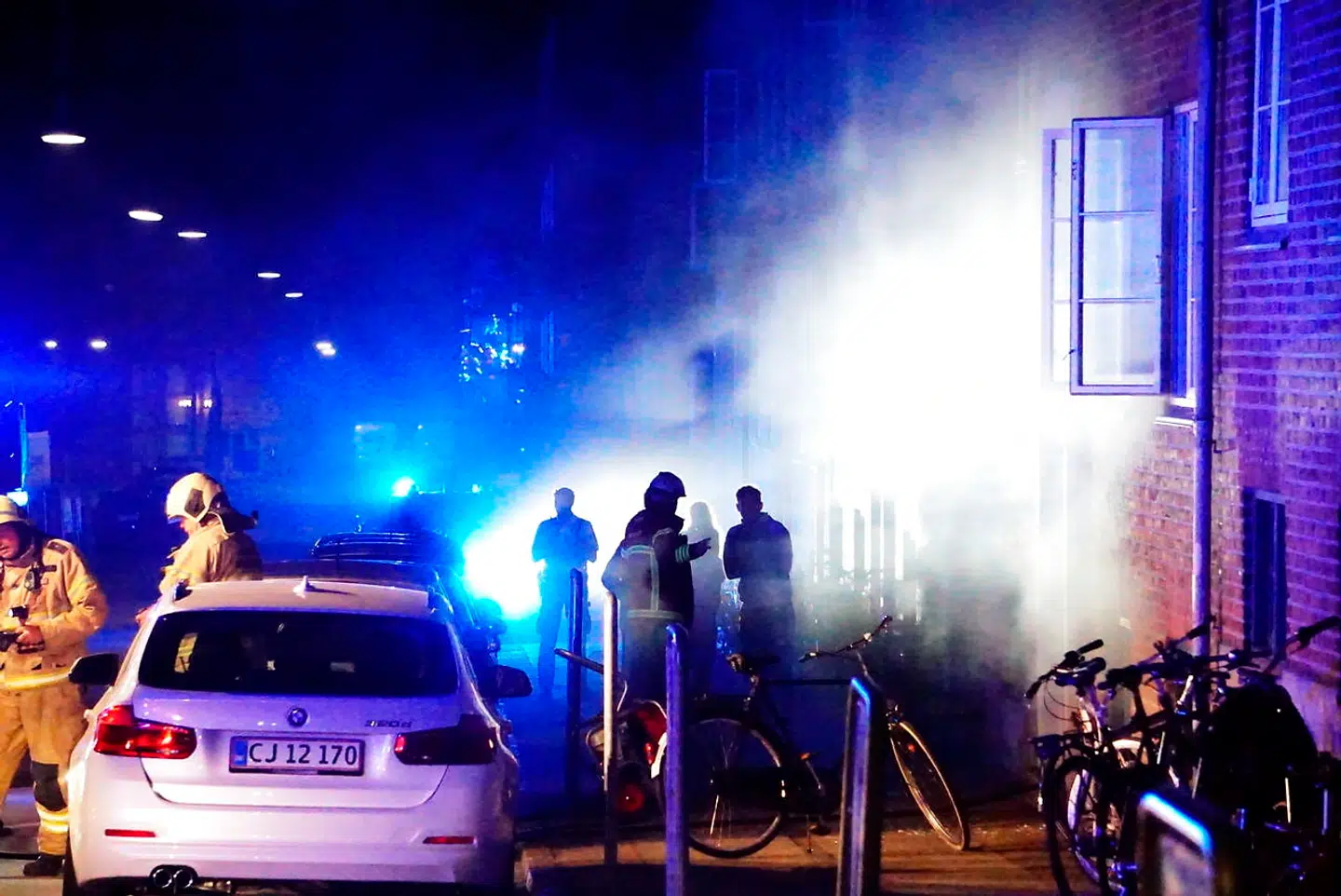 Billeder fra Eckersbergsgade i Aarhus natten til søndag.