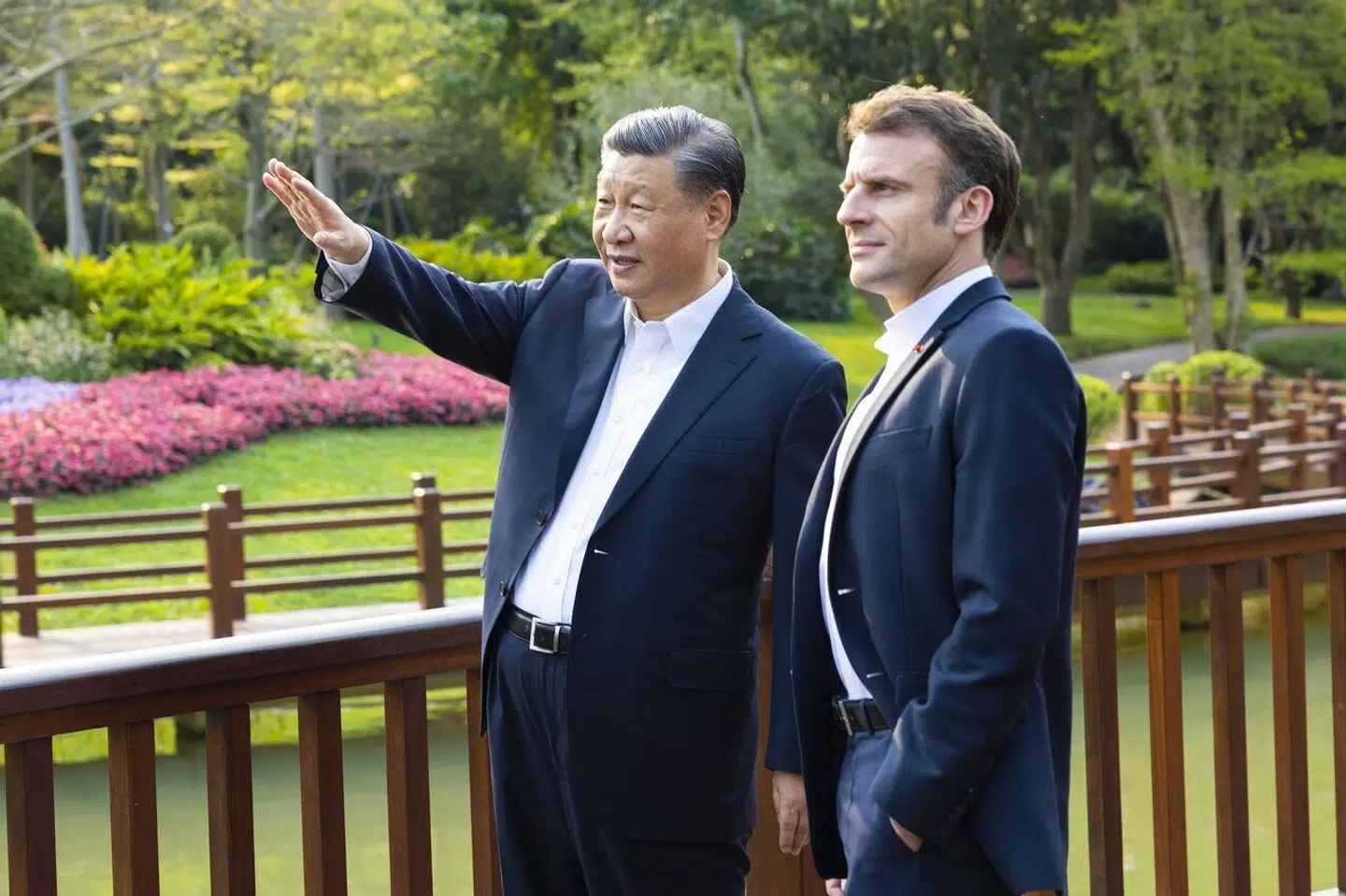»Talte Macron så på hele EUs vegne, eller var besøget i Beijing bare et fransk freakshow?« spørger Marlene Wind.
