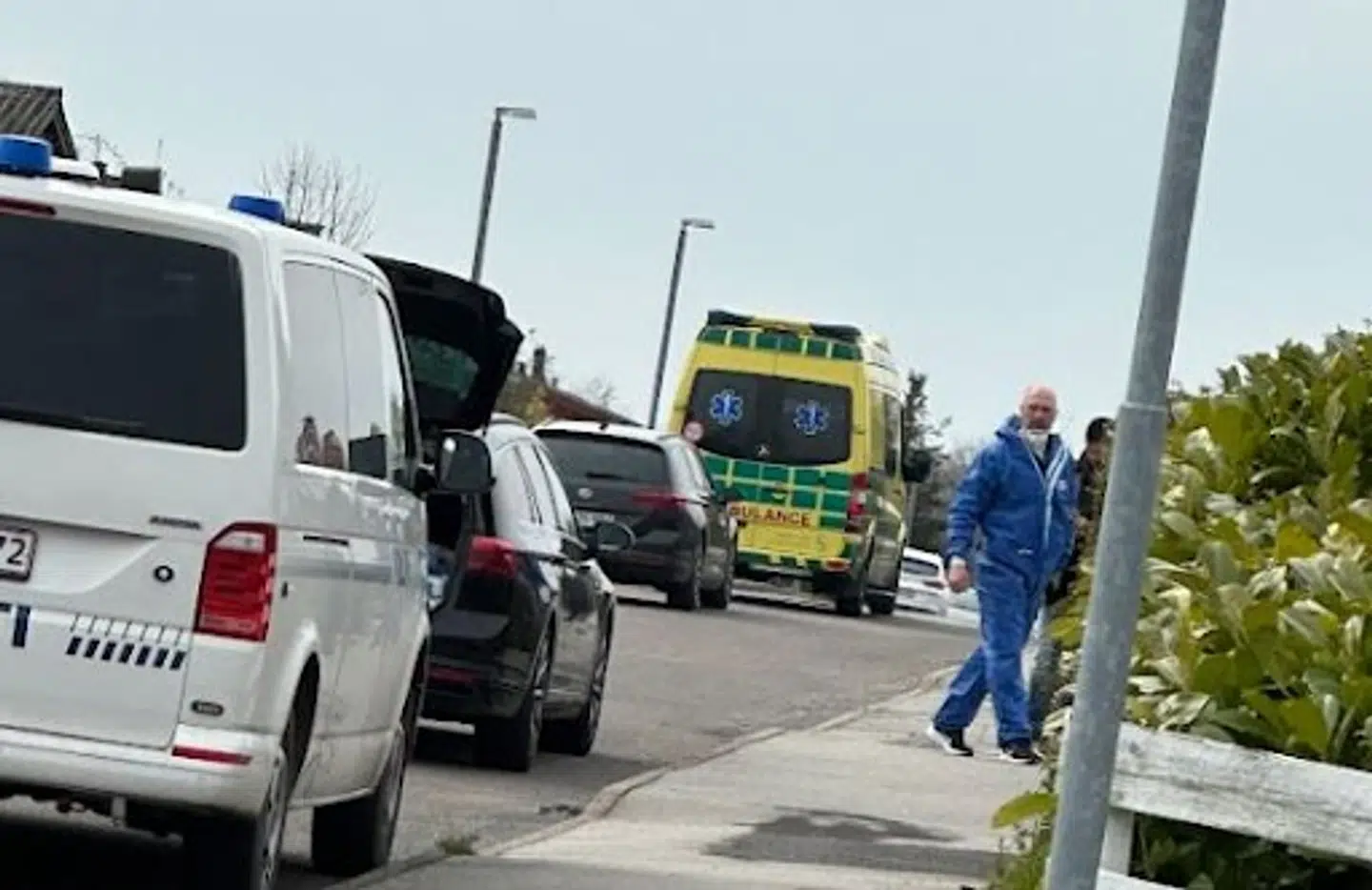 Parret fra Korsør så fra nærmeste hold, da den reddede pige blev kørt væk på en båre og ind i en ambulance.