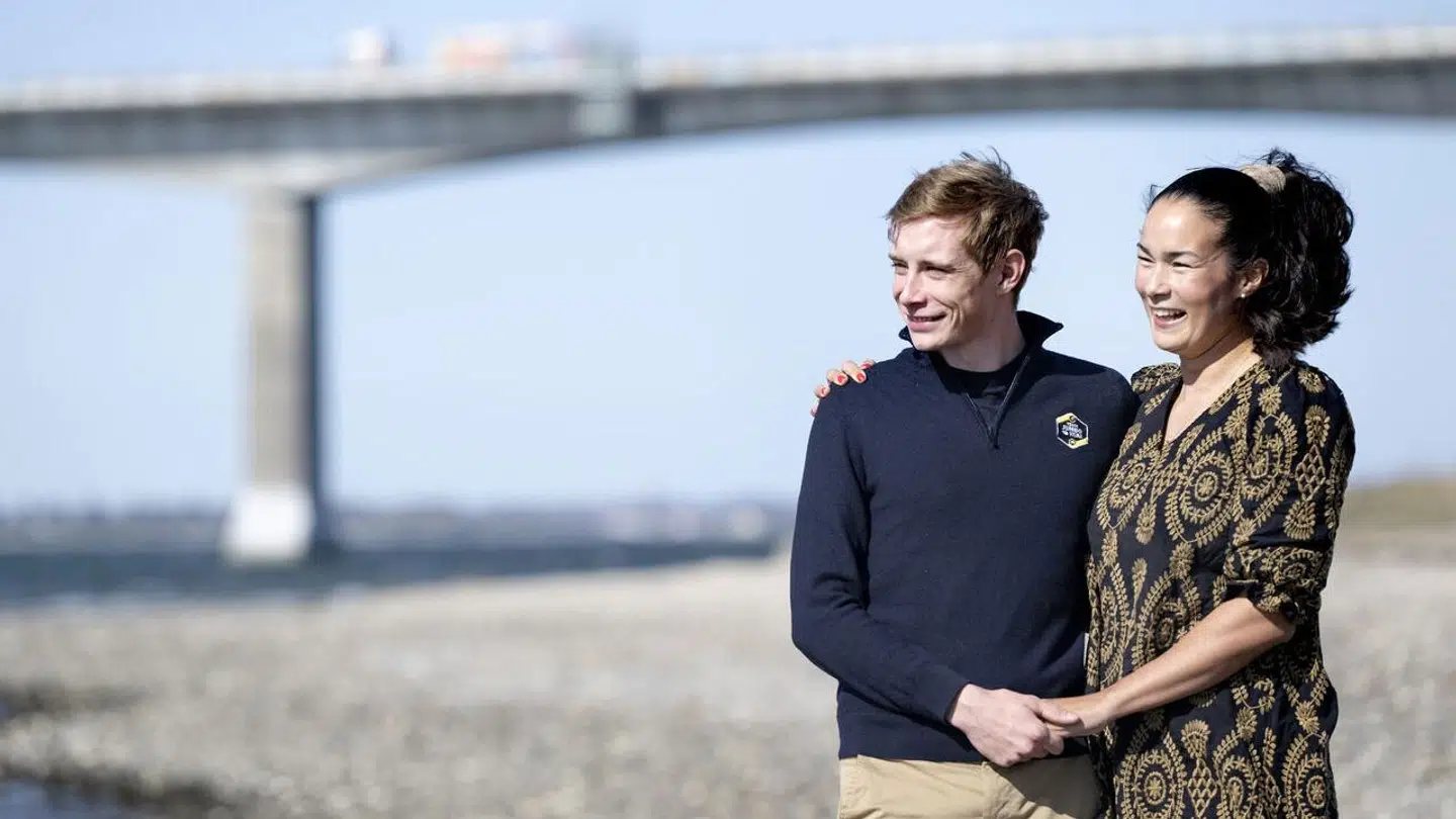 Jonas Vingegaard sammen med kæresten, Trine Marie Hansen.