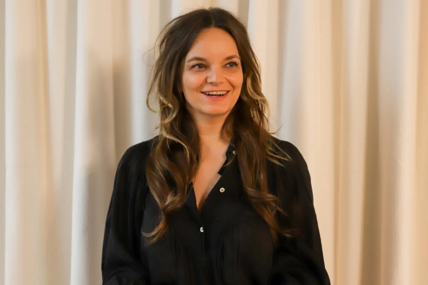 »Fælles for de singler, jeg møder i den daglige praksis, er, at de har et blødende indre barn med sig, der kræver psykologisk tryghed, før de investerer i kærligheden«