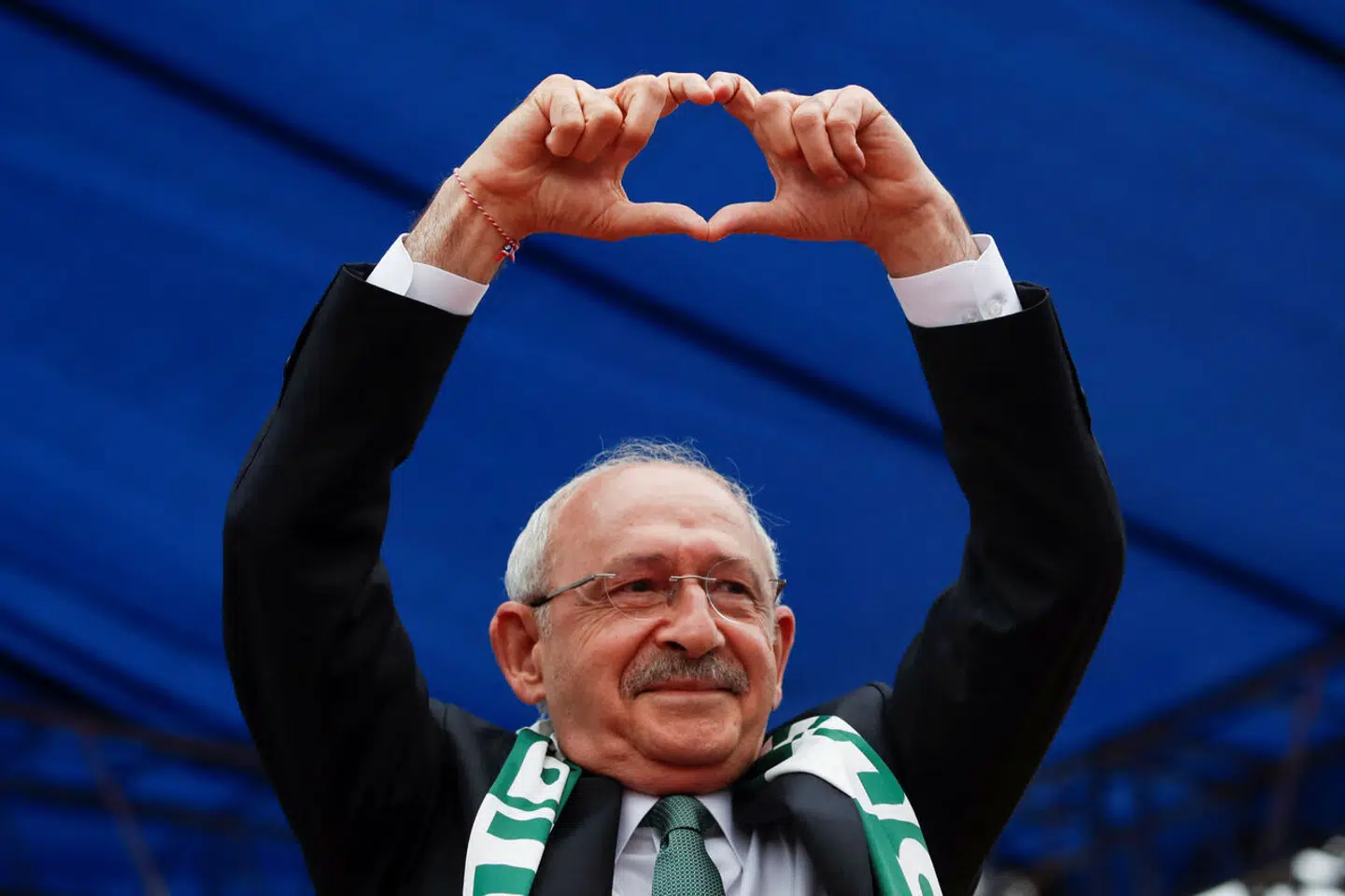 Kemal Kilicdaroglu, presidential candidate of Turkey's main opposition alliance, gestures during a rally ahead of the May 14 presidential and parliamentary elections, in Bursa, Turkey May 11, 2023. REUTERS/Murad Sezer