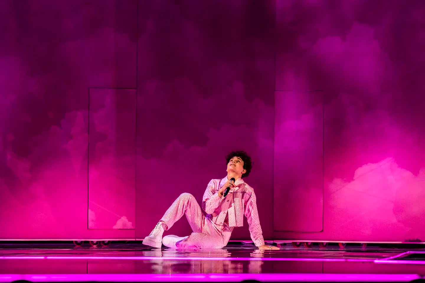 Her ses Reiley under en af prøverne forud for torsdagens semifinale til Eurovision.
