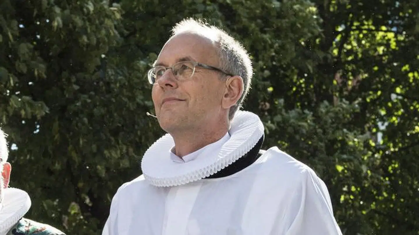 Henrik Wigh-Poulsen, der er biskop i Aarhus Stift og kongehusets præst, er lige nu centrum i en større klagesag.