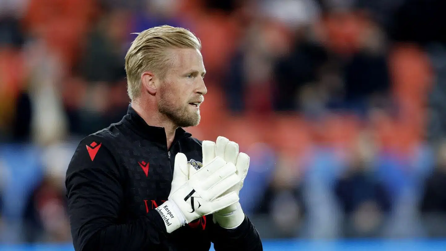 Kasper Schmeichel får også et større beløb i erstatning for krænkelserne.