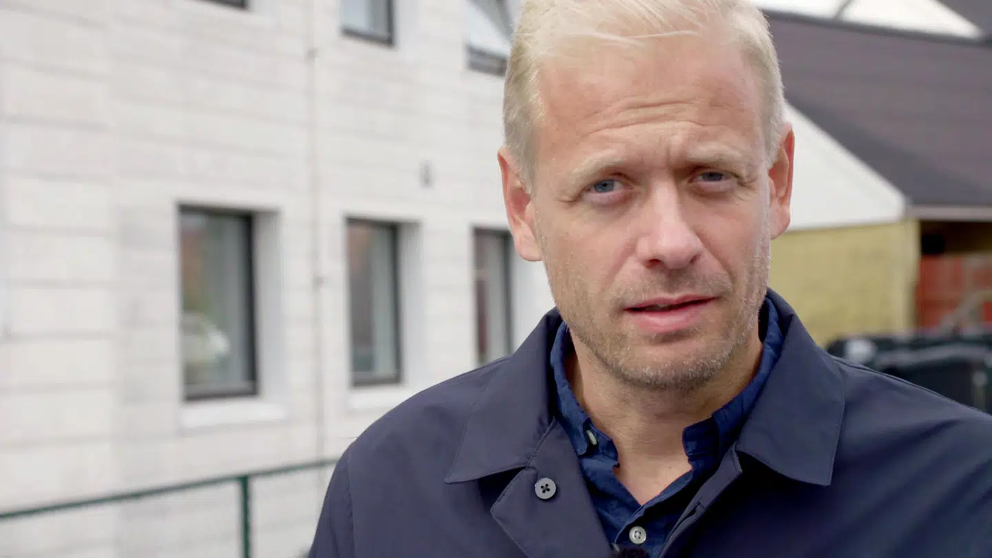 Jacob Kragelund er journalist, og har været vært for programmet Kontant siden 2019.