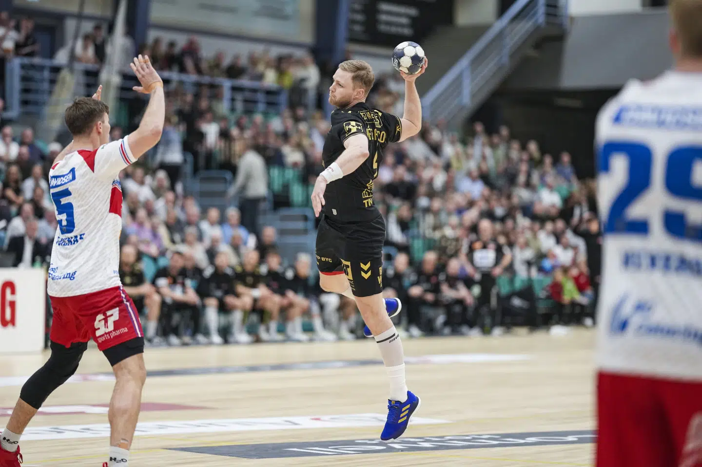 Aron Palmarsson var tilbage for Aalborg Håndbold, som kom tilbage på sporet med sejren. Claus Fisker/Ritzau Scanpix