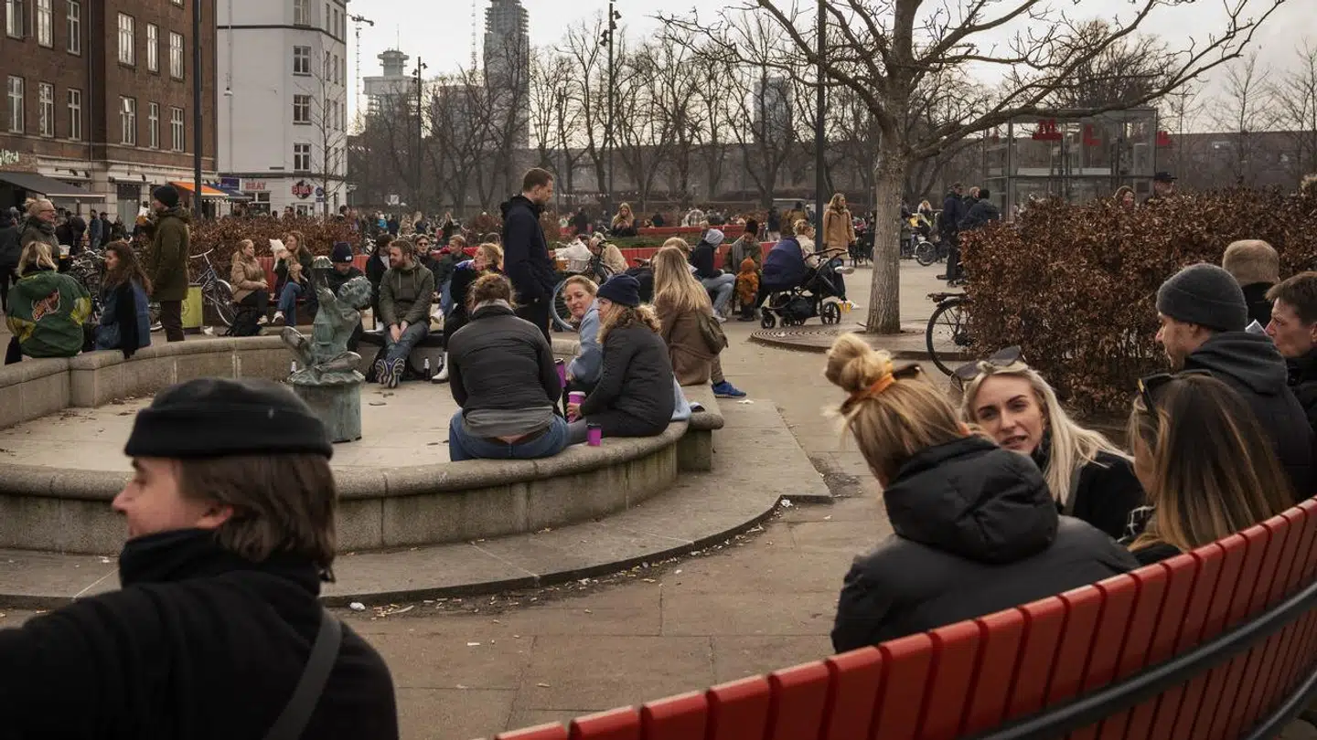 Planerne om en 10 meter lang Coca Cola-lysreklame på Enghave Plads i København har vakt opstand og forargelse. Arkivfoto.