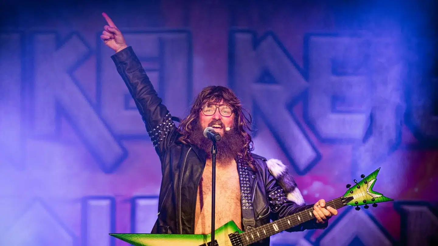 Den populære DR Ramasjang-vært Onkel Reje har tidligere fået kritik i forbindelse med sit show, hvor han havde et rockband og angiveligt skulle opfordre til satanisme.