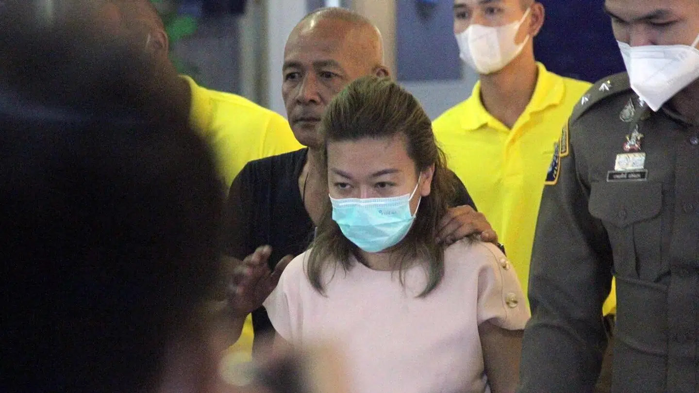 Sararat Rangsiwuthaporn er sigtet for at have begået 12 giftmord i Thailand.