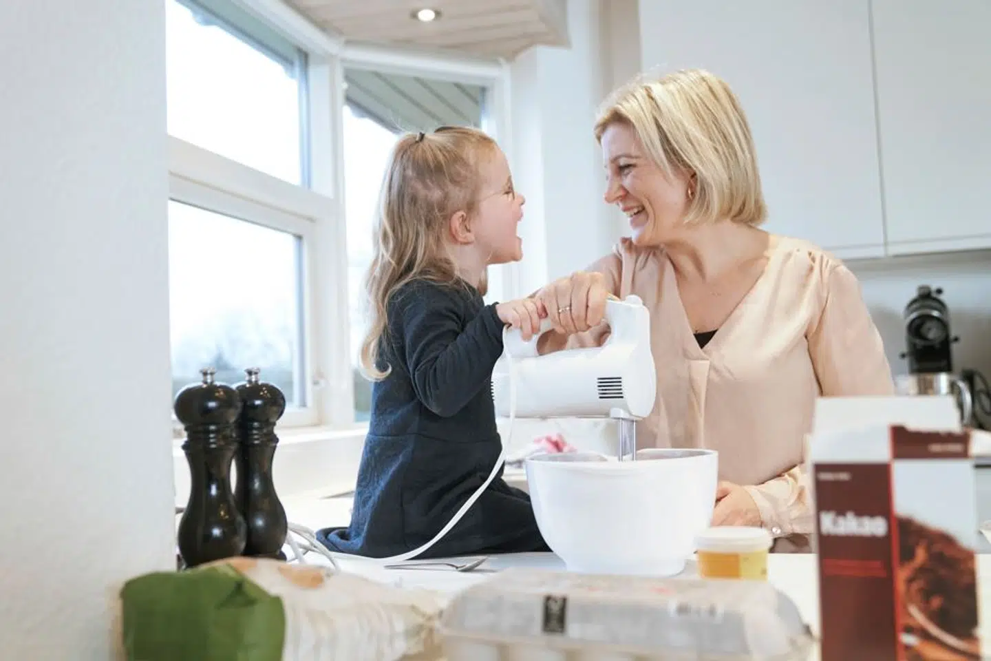 Hos nogle elselskaber, heriblandt OK, kan du nu betale din elregning månedligt. Det betyder, at du kun betaler for dit faktiske forbrug. Det kan give overskud i budgettet, ifølge ekspert.