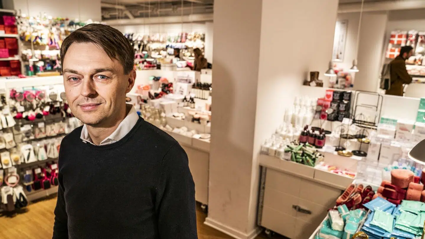 Direktør Martin Jermiin i en Flying Tiger-butik.