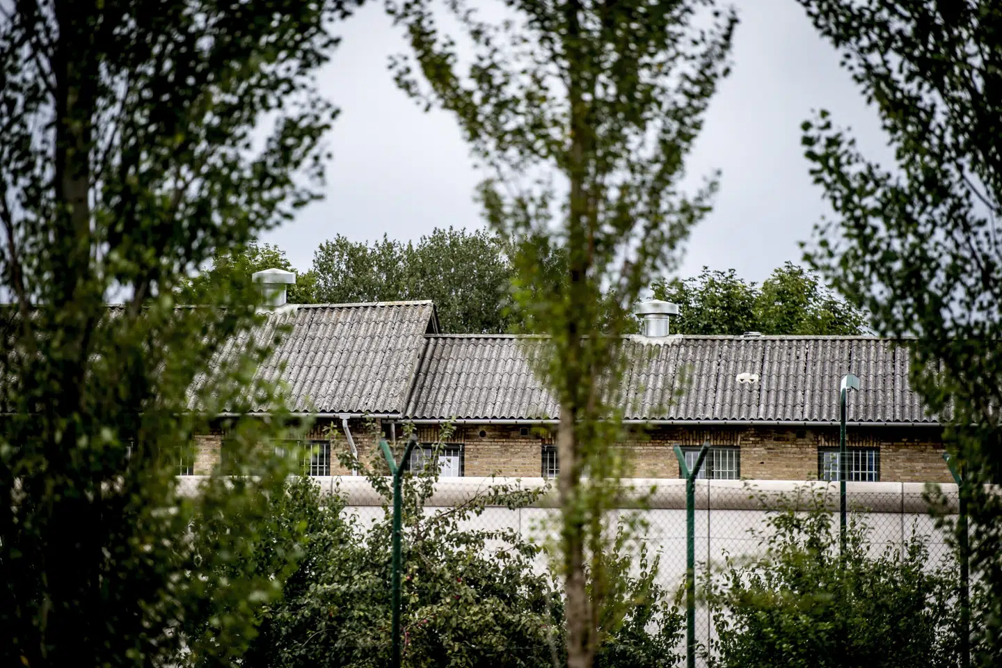 En indsat i Herstedvester Fængsel har lagt sag an mod fængslet, fordi hun efter sit juridiske kønsskifte i 2015 fra mand til kvinde vil flyttes væk fra mandeafdelingen. Østre Landsret behandler sagen 26. april. (Arkivfoto). Mads Claus Rasmussen/Ritzau Scanpix