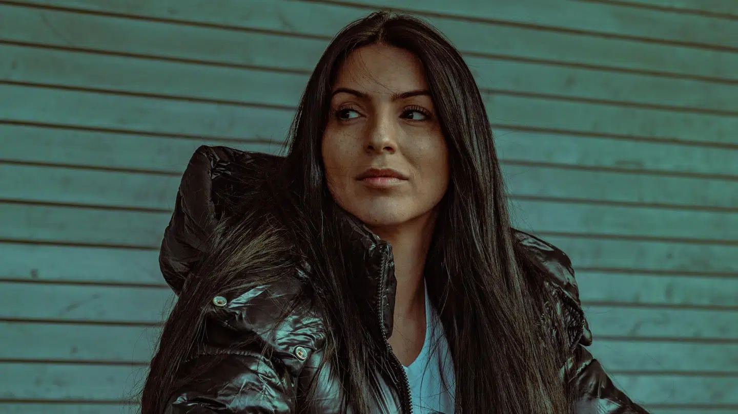 Mellisa Hussein vil give de kriminelle kvinder en stemme – og samtidig afskrække unge fra at søge det barske miljø.