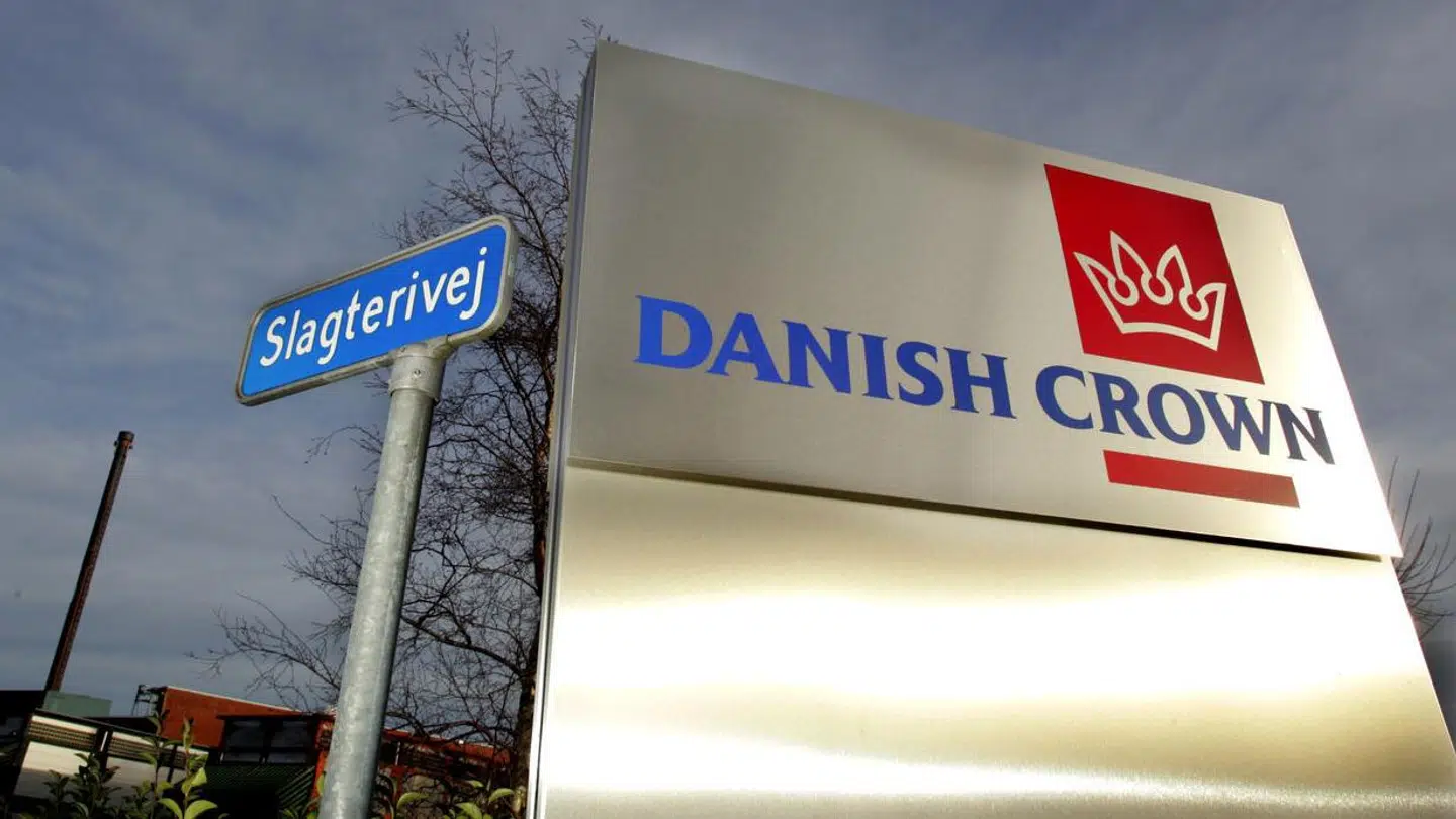 Slagteriarbejderne hos Danish Crown i Sæby gik onsdag formiddag hjem i protest mod, at deres kolleger i Ringsted har accepteret en lønnedgang.