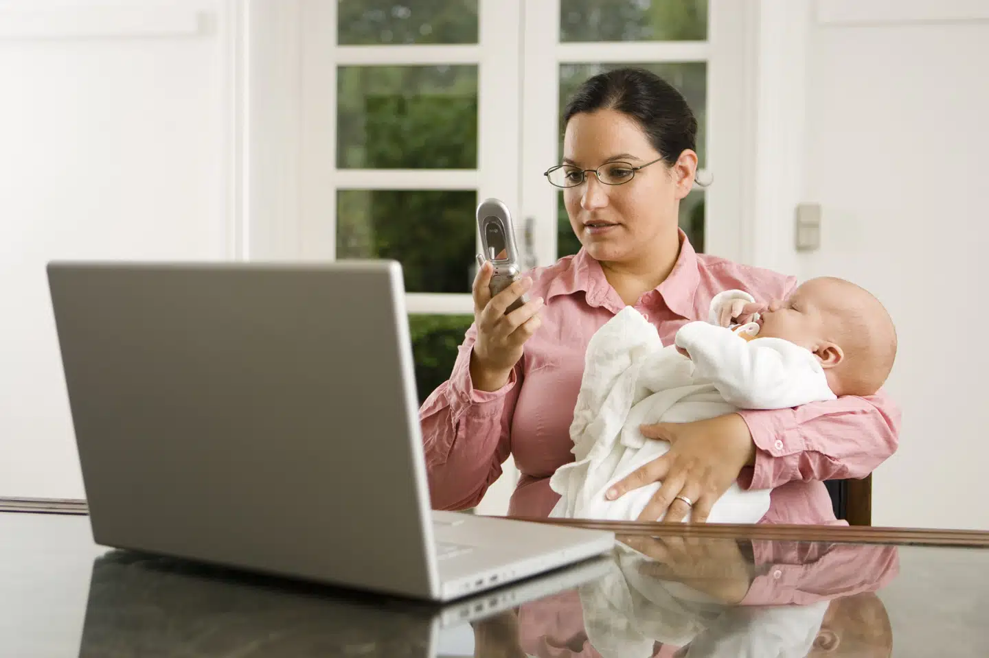 For danske kvinder blev hjemmesarbejdet under corona måske ikke mindre stressende end en dagligdag med almindeligt job. (Modelfoto). Martin Kierstein/Free