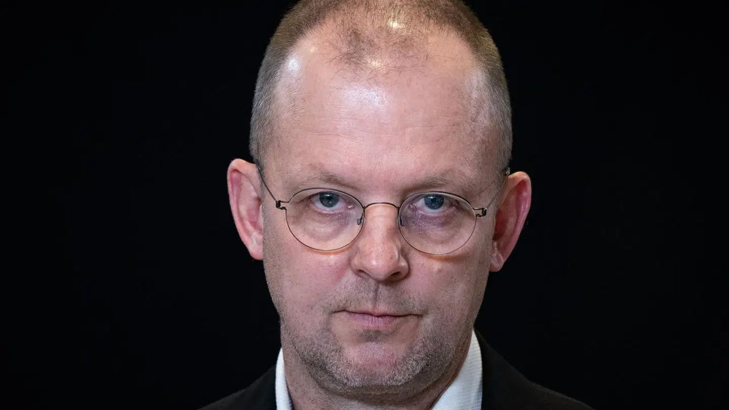 Mogens Fosgerau fra Københavns Universitet har flere gange kritiseret Københavns Kommune ønske om at sænke hastighederne uden at medregne omkostningerne for samfundet.