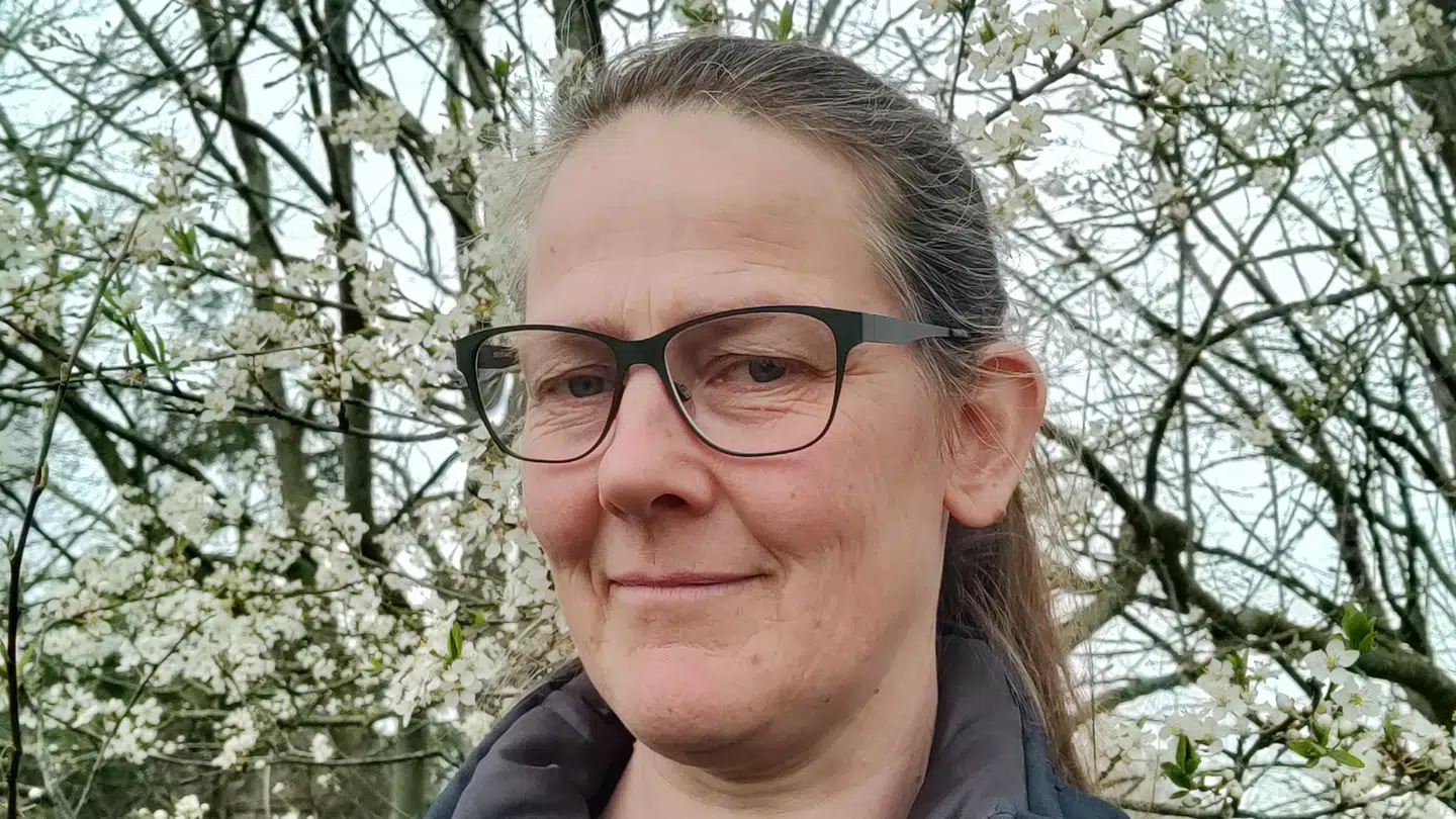 Tanja Lange forstår ikke, hvorfor hun skal betale mere i skat, for at have dele af sin grund udlagt til fri natur.