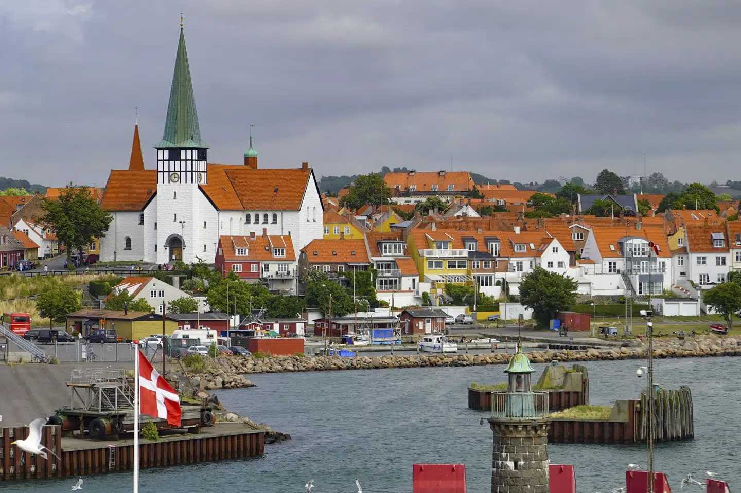 I alt ti personer fra Bornholm har været tiltalt i forbindelse med våbensagen. Fire er allerede dømt, og torsdag indledes sagen mod de resterende seks. (Arkivfoto). Patrick Pleul/Ritzau Scanpix