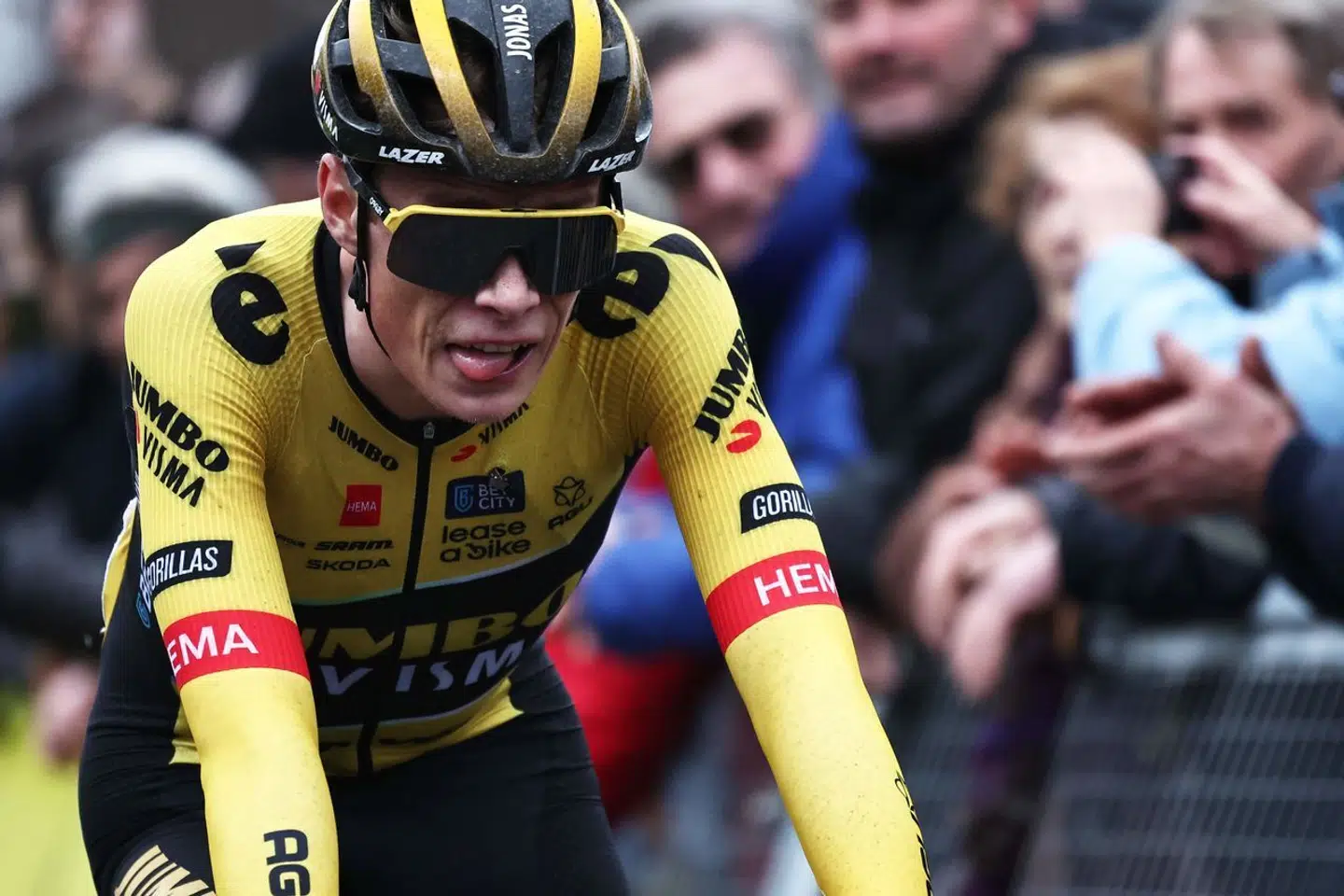 Jumbo-Visma's Danish rider Jonas Vingegaard reacts after crossing the finish line during the 4th stage of the 81st Paris - Nice cycling race, 165 km between Saint-Amand-Montrond and La Loge des Gardes, central-France, on March 8, 2023. (Photo by ANNE-CHRISTINE POUJOULAT / AFP)