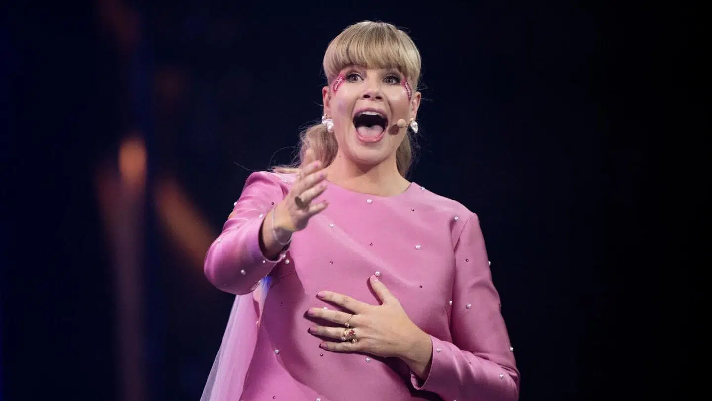 Vært Sofie Linde under X Factor liveshowet finale i Arena Randers, fredag den 31. marts 2023.