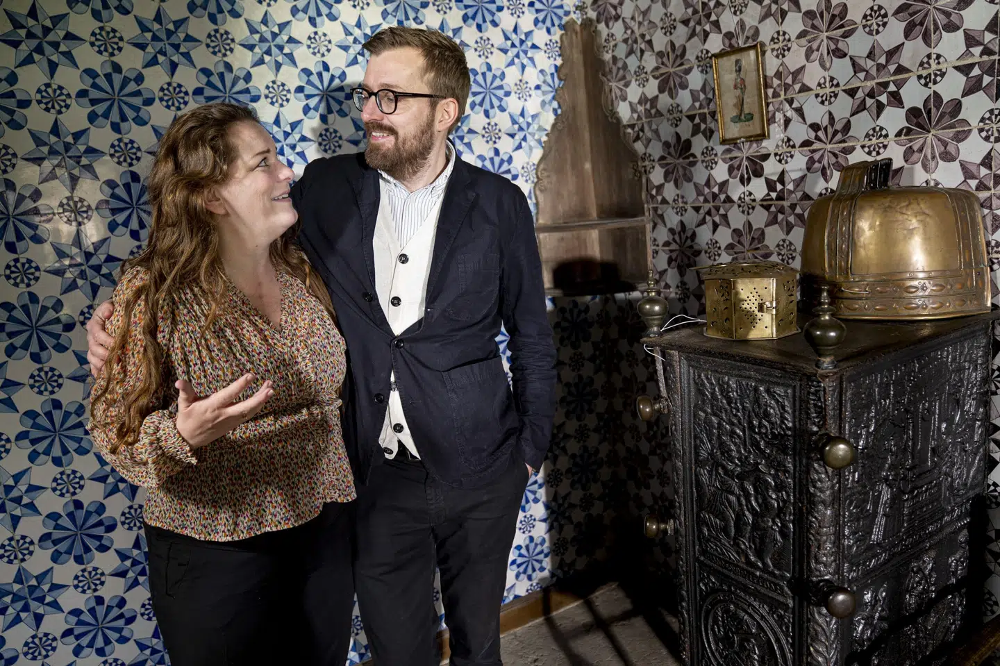 Rasmus Bruun spiller i DR's Troldehjertets hemmelighed blandt andet sammen med skuespiller Lise Baastrup, der vender tilbage til rollen som oldfrue Miriam, som flere nok kan huske fra Julehjertets hemmelighed. Liselotte Sabroe/Ritzau Scanpix