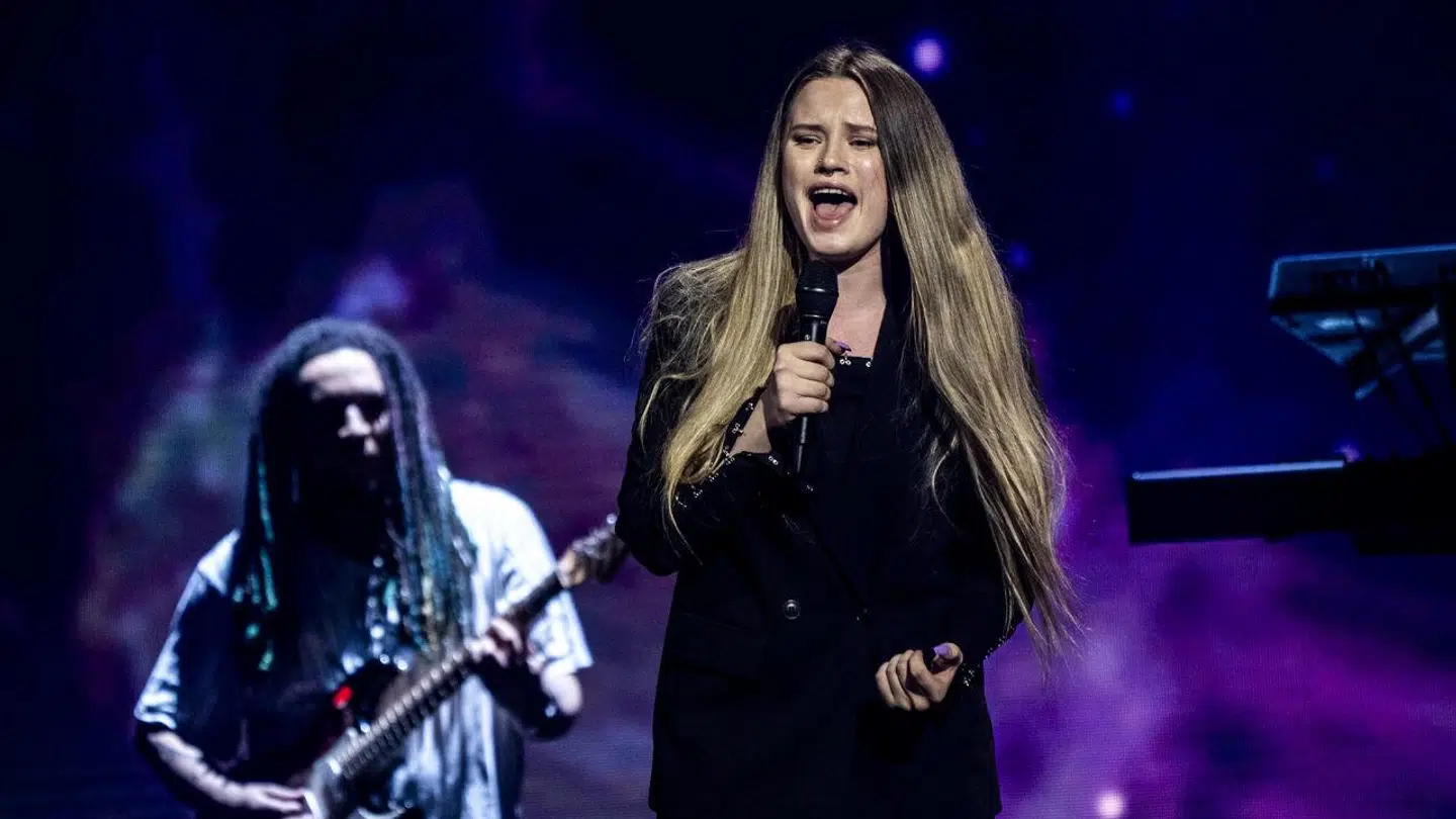 Laura fra publikum spiller med Jada ved TV2 Echos awardshow EchoPrisen i K.B. Hallen København torsdag den 30. marts 2023. (Foto: Ida Marie Odgaard/Ritzau Scanpix)