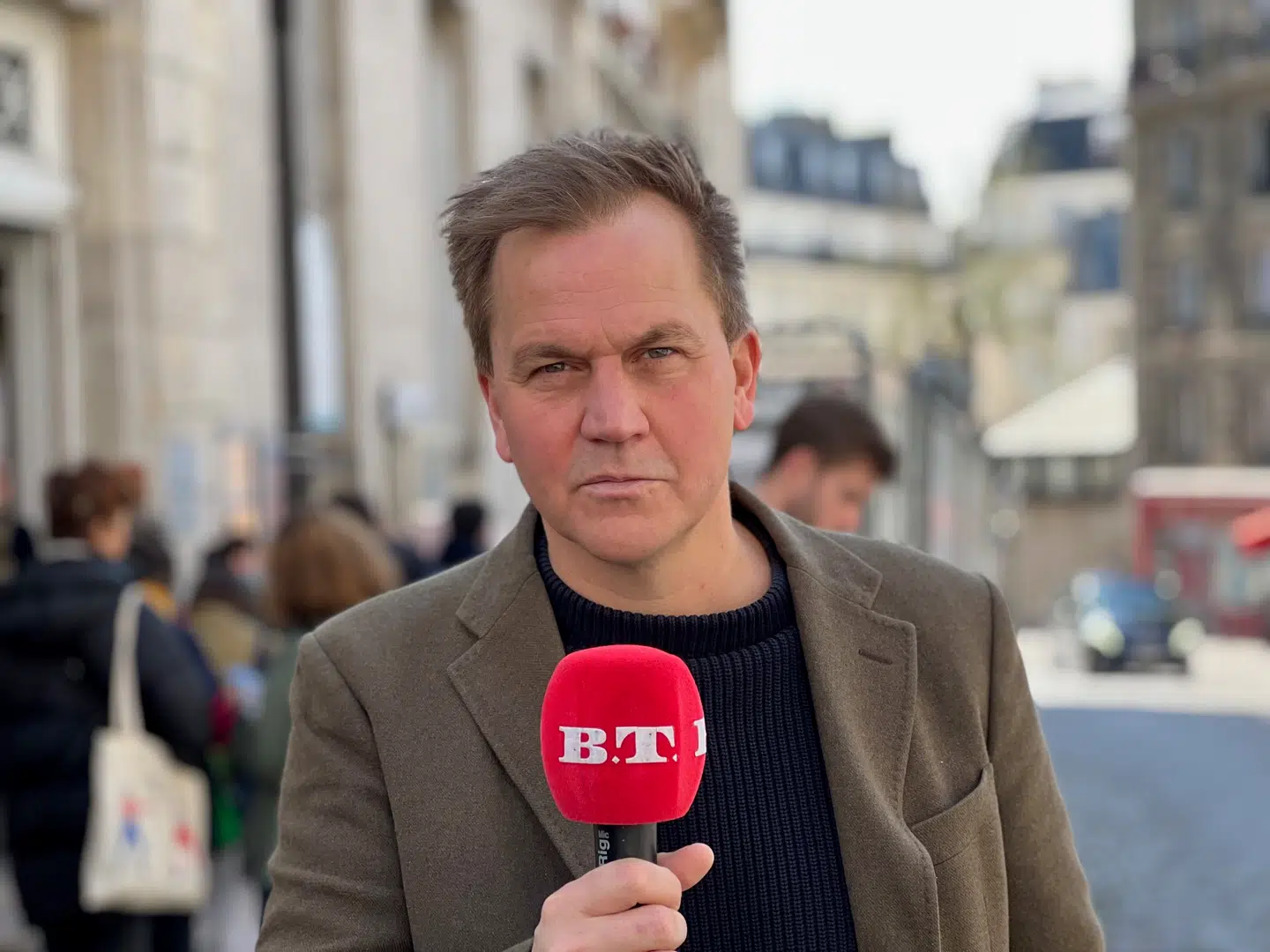 B.T.s internationale korrespondent, Jakob Illeborg, dækker demonstrattionerne i Paris.