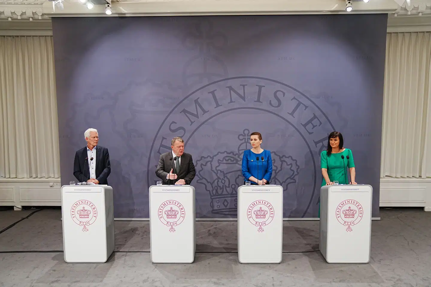 - Det kålhøgne svar er, at når man skal sætte os i spidsen for det, så er det, fordi vi har gjort det før med succes, siger udenrigsminister Lars Løkke Rasmussen (M). Mads Claus Rasmussen/Ritzau Scanpix